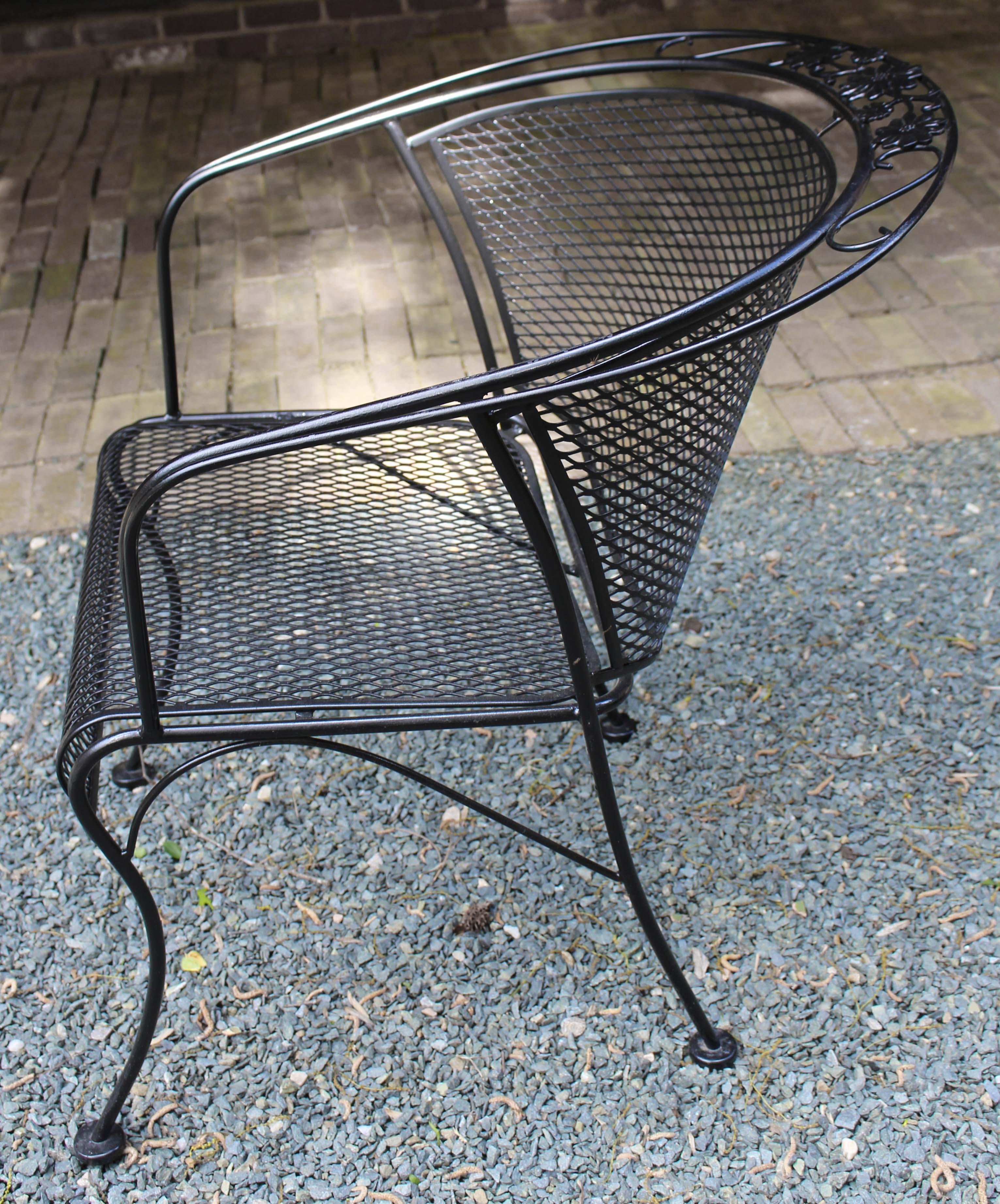 Late 20th Century Circa 1980s Wrought Iron Table & 4 Chairs by Russell Woodard For Sale