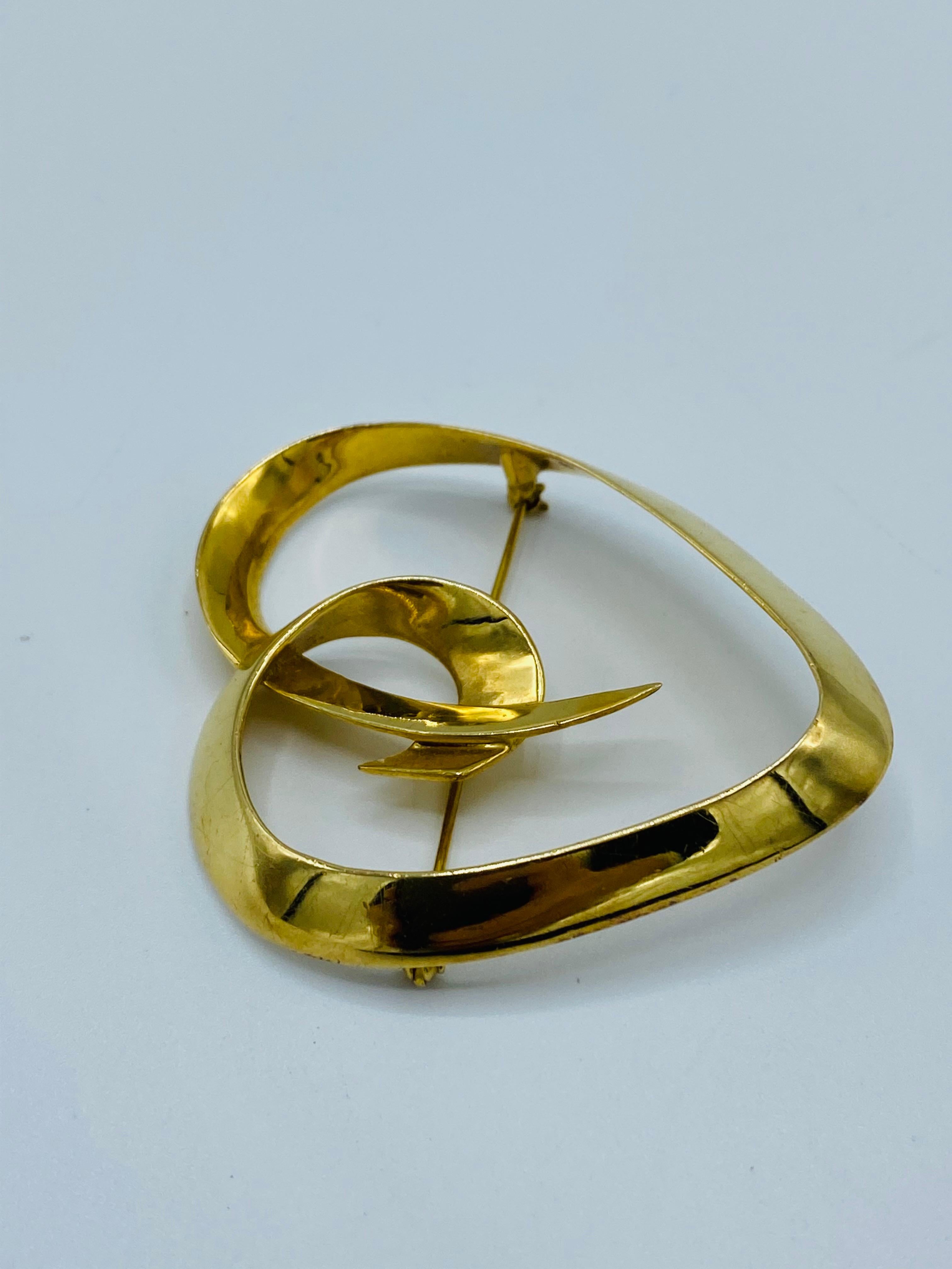 Circa 1983 Tiffany & Co. Paloma Picasso Yellow Gold Heart Brooch 1