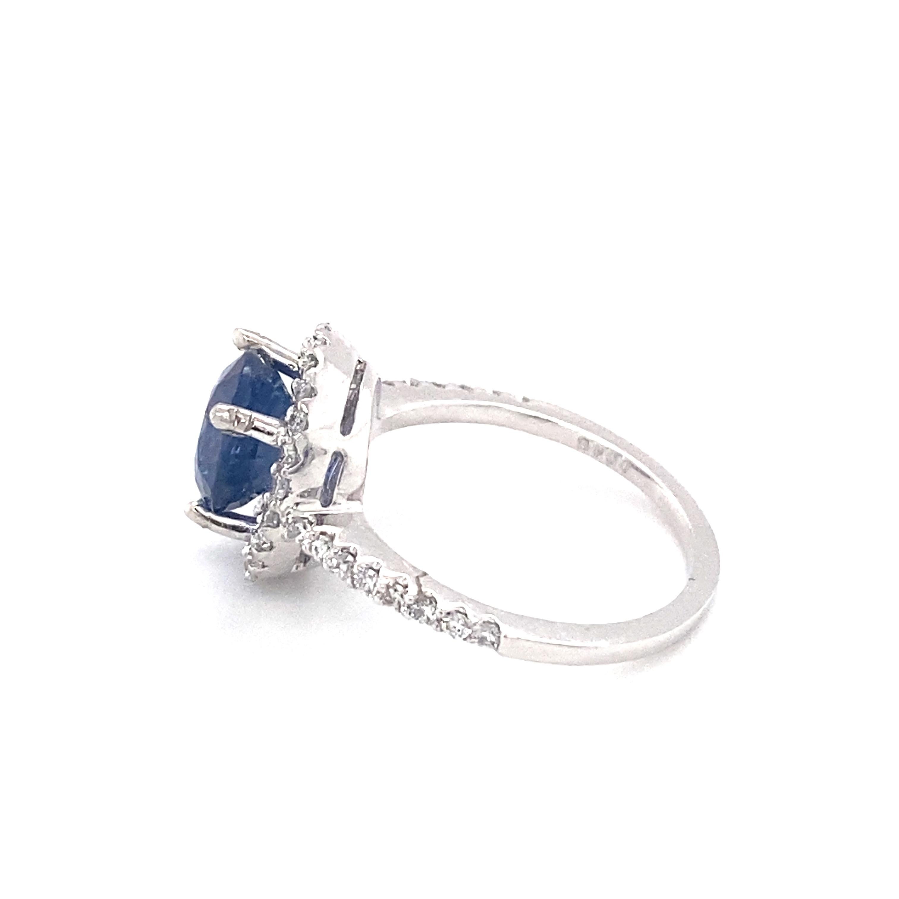 Modern Circa 1990s 2.70 Carat Natural Ceylon Sapphire and Diamond Ring in Platinum For Sale