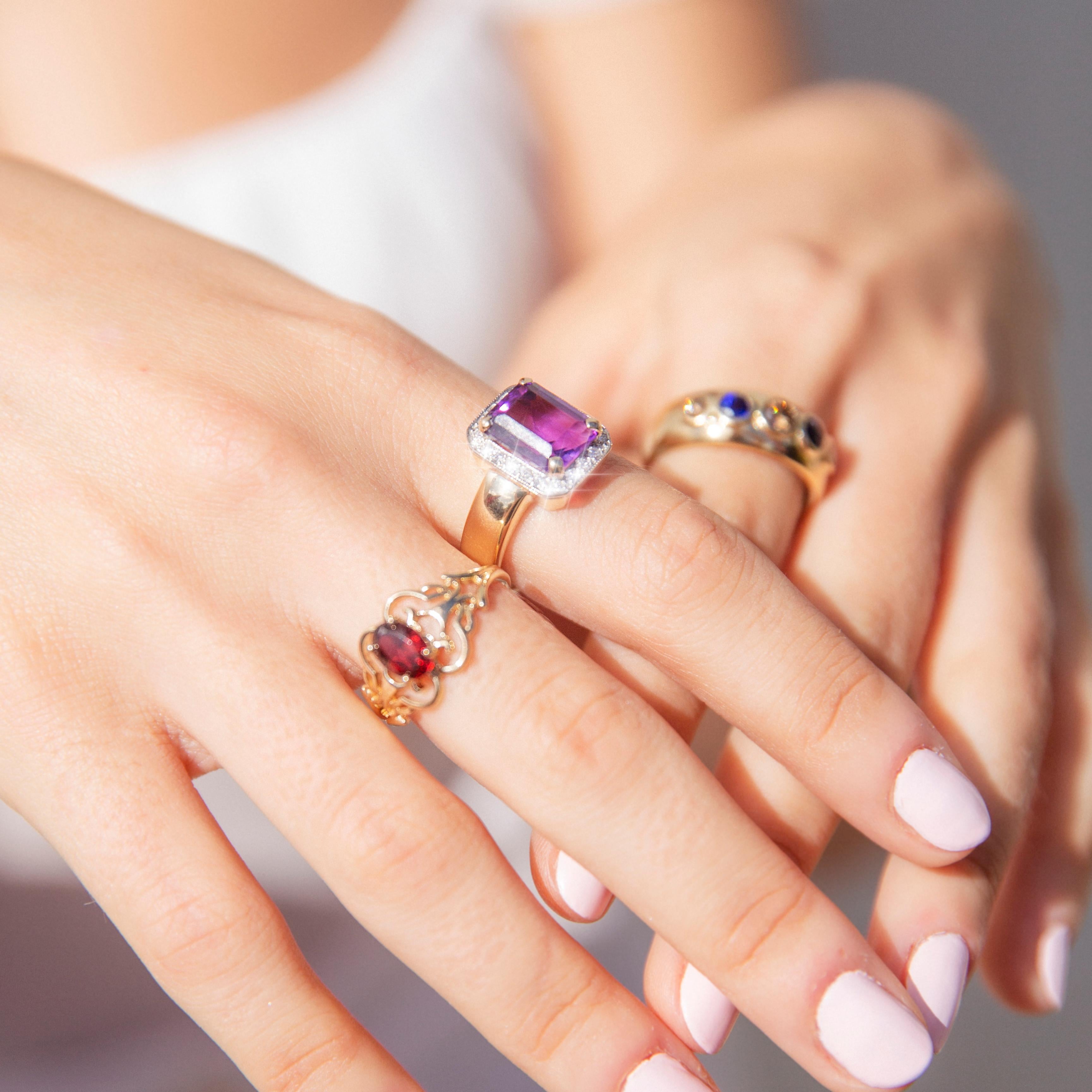 Vintage-Ring aus 9 Karat Gelbgold mit Amethyst im Smaragdschliff und Diamanten, ca. 1990er Jahre 1