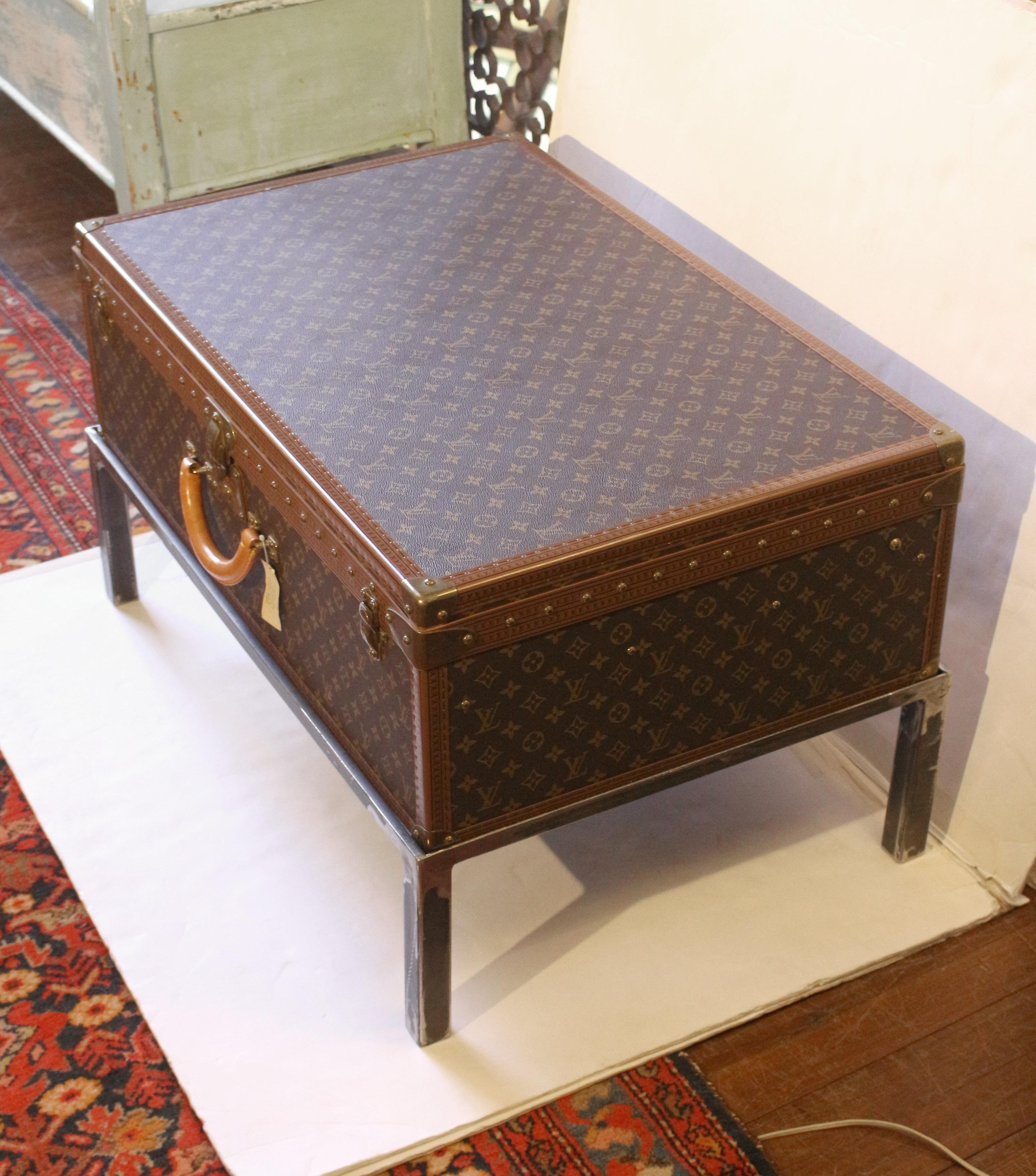 Circa 1990s Louis Vuitton Alzer 80 Suitcase on Custom Coffee Table Height Stand In Good Condition In Chapel Hill, NC