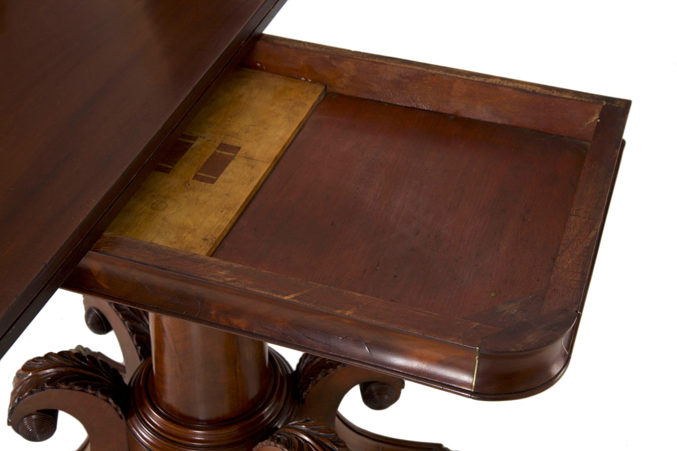 American Classical Antique Card Game Table, circa 19th Century In Good Condition In Shippensburg, PA