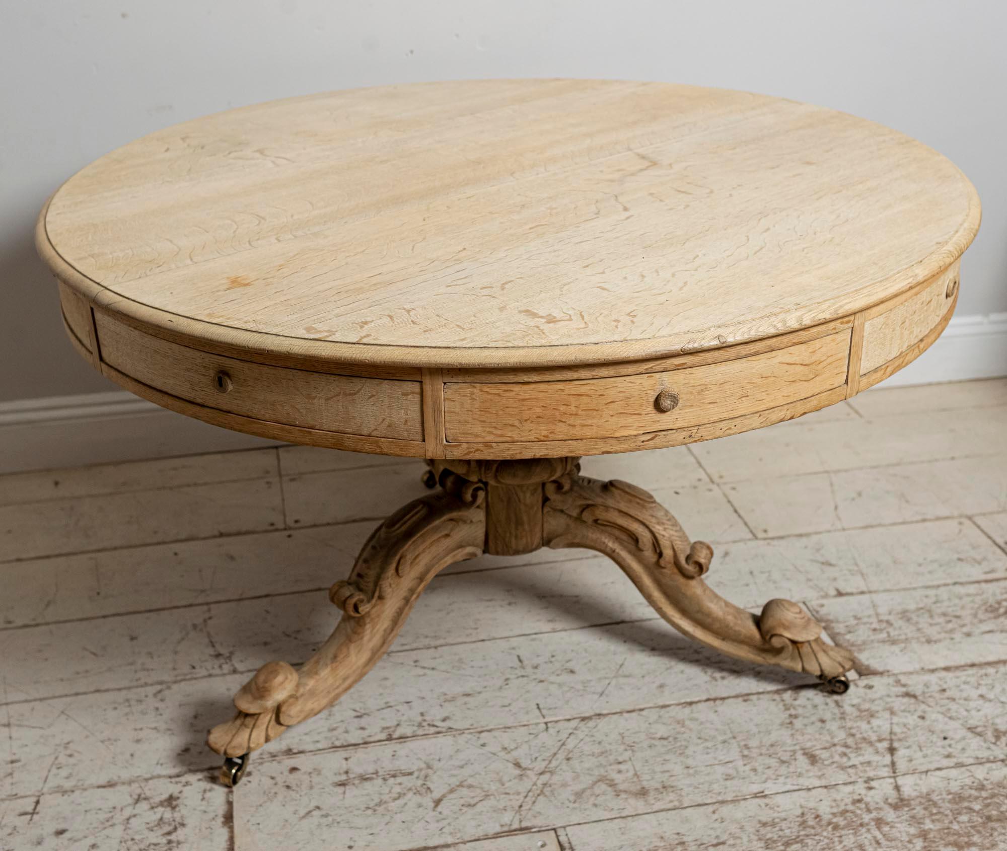 English Bleached Oak Drum or Centre Table with Eight Drawers, circa 19th Century In Good Condition In London, GB