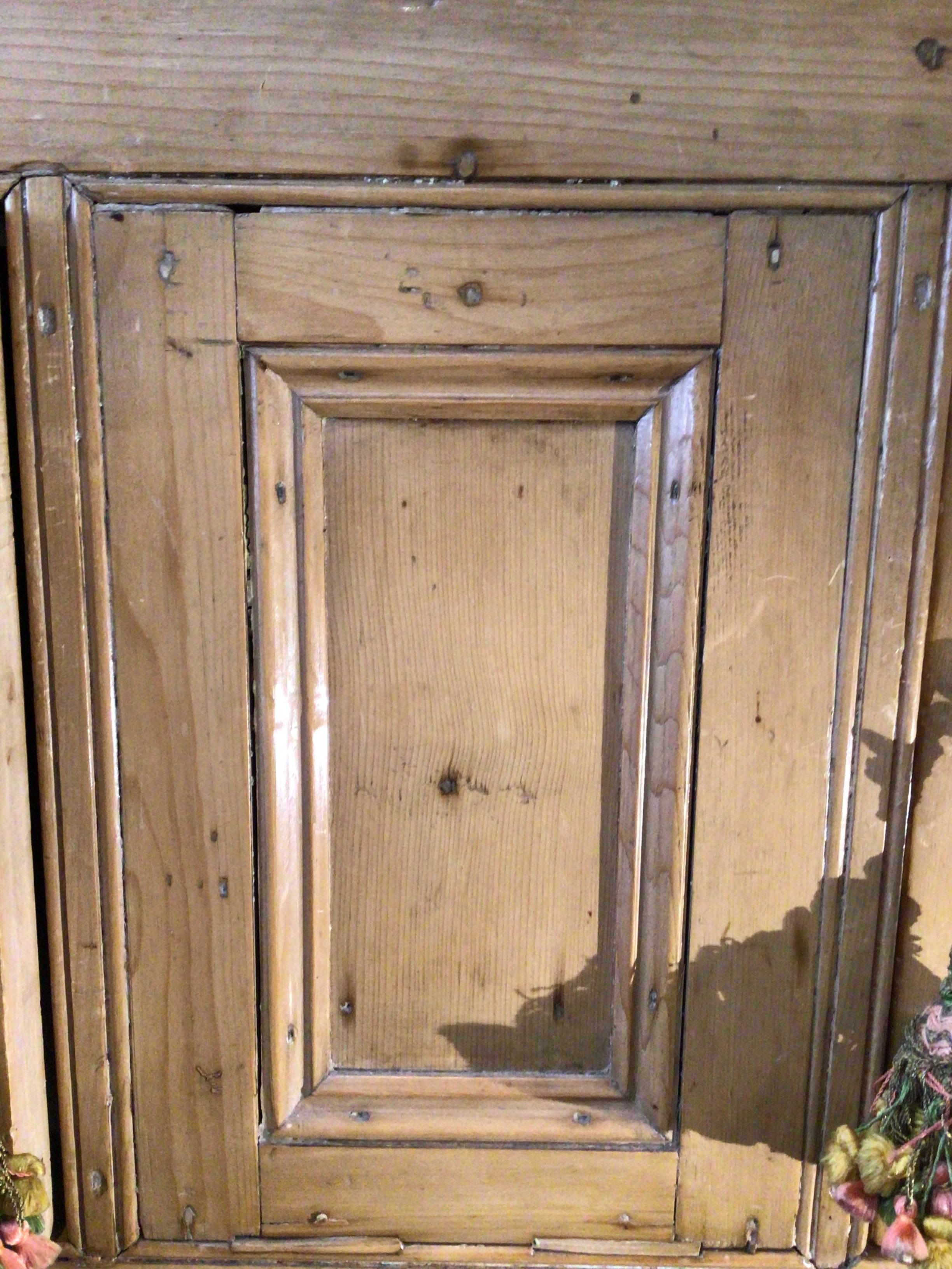 Victorian Circa 19th Century English Pine Buffet/Cupboard with Drawer & Compartment  For Sale