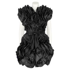 Circa 2000 Valentino Black Silk Zip Front 3-D Dress Circa 2000 Valentino Black Silk Zip Front 3-D Dress