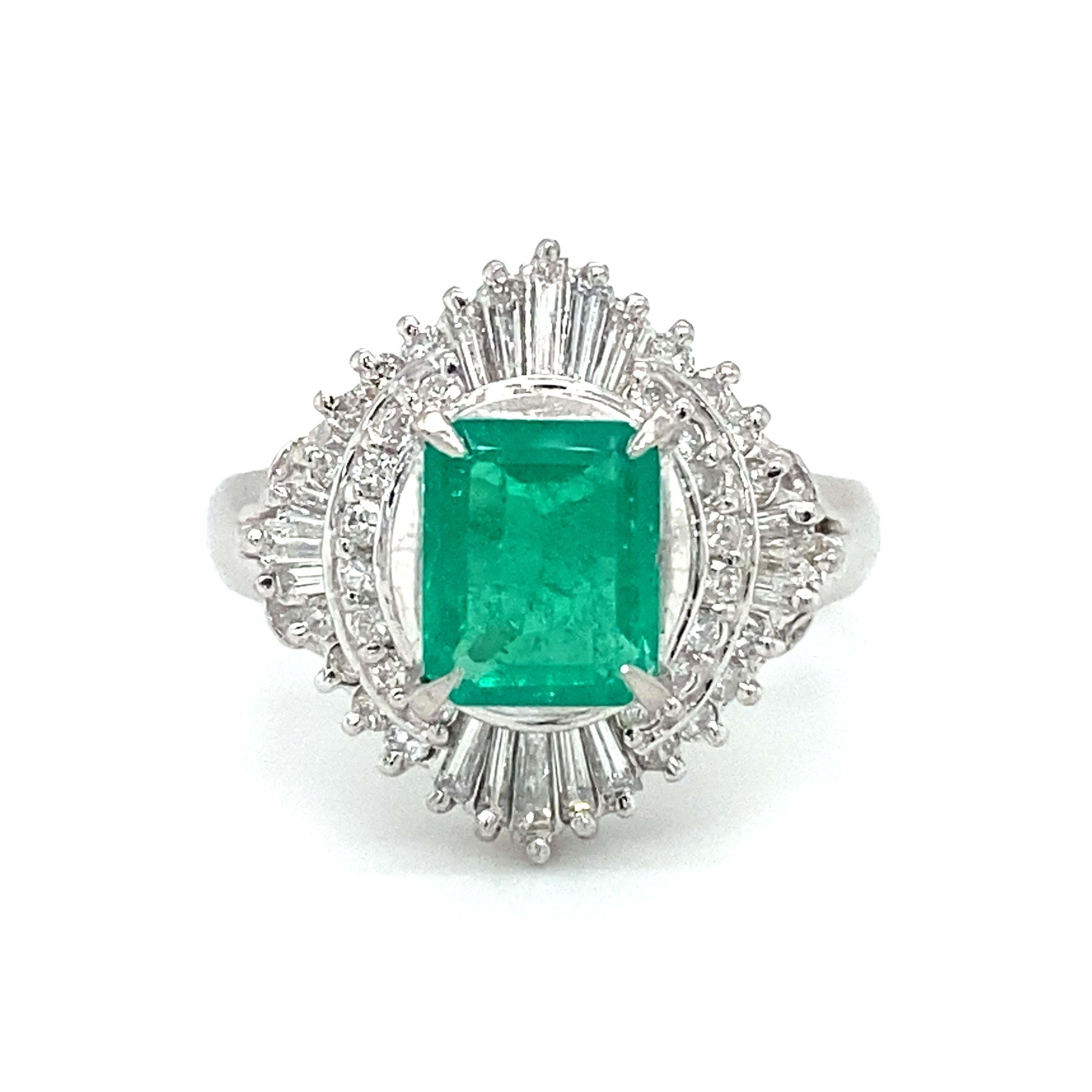 1.02 Carat Emerald and Diamond Cocktail Ring in Platinum In Excellent Condition For Sale In Hicksville, NY
