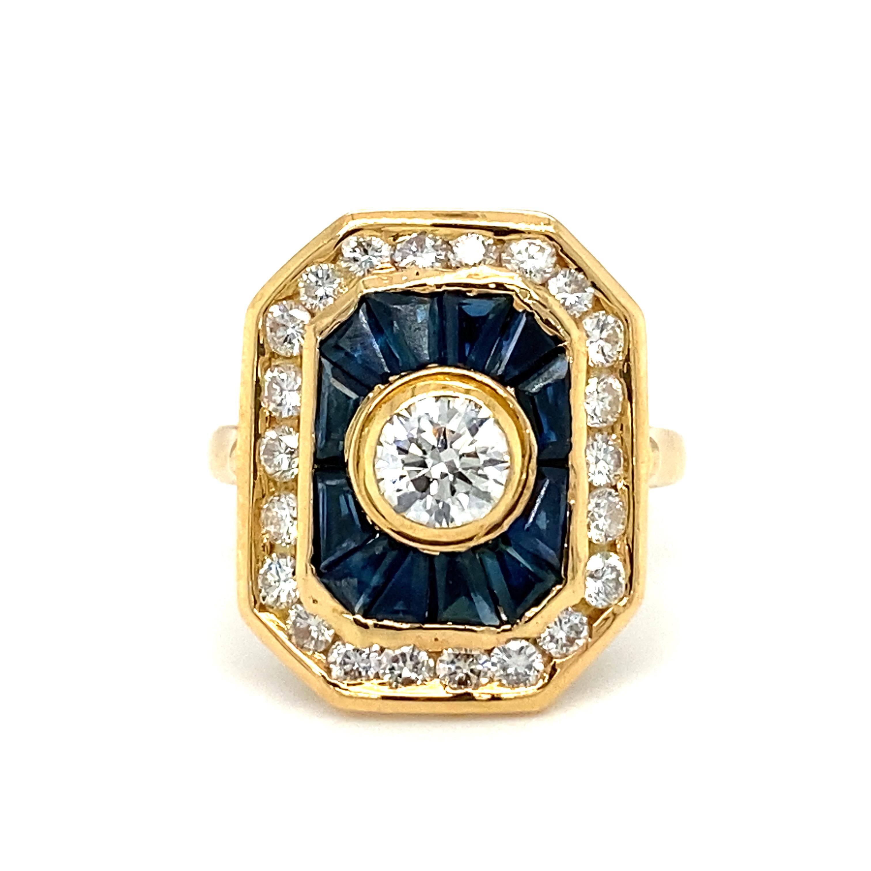 Circa 2000s Sapphire and Diamond Target Ring in 18 Karat Yellow Gold In Excellent Condition For Sale In Atlanta, GA
