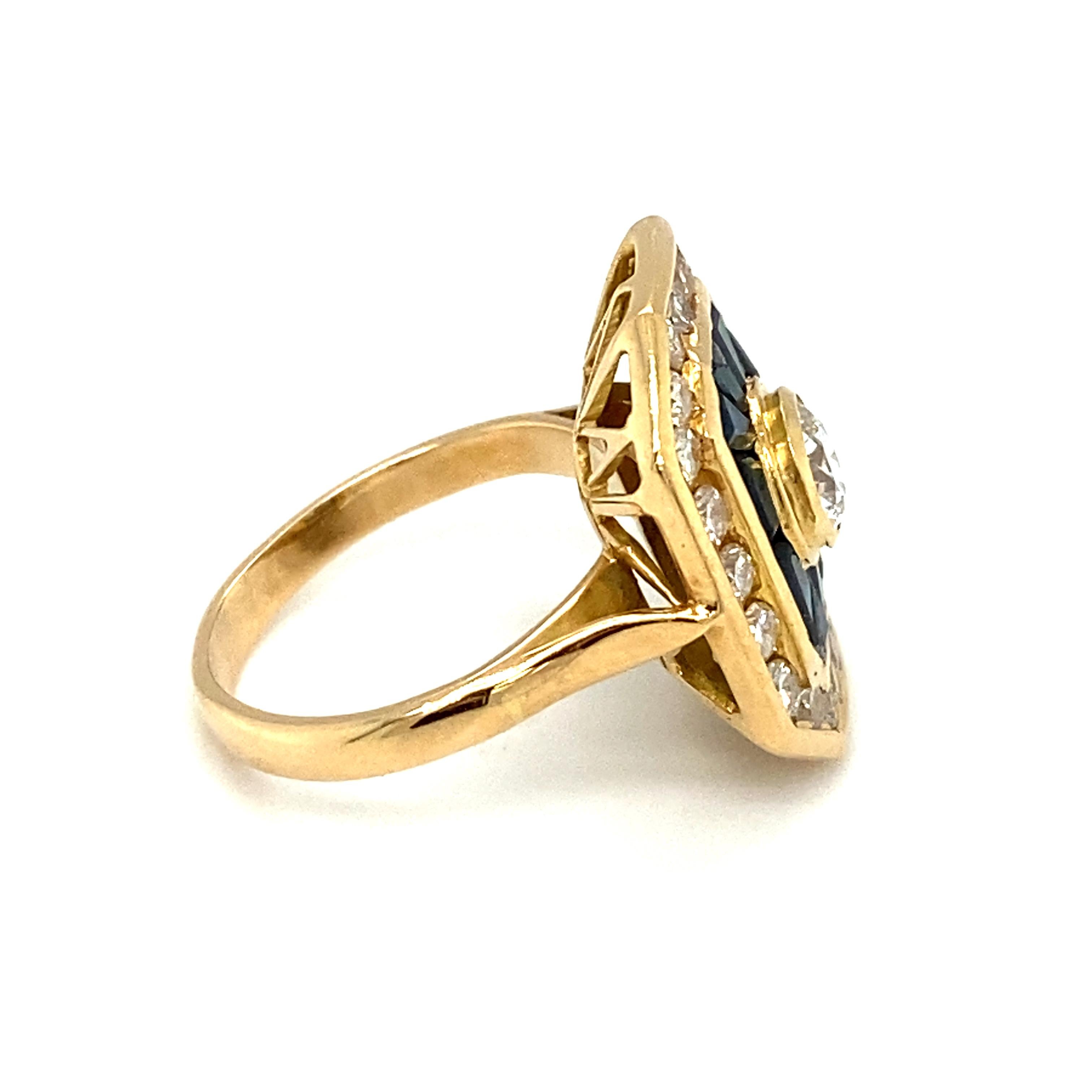 Women's or Men's Circa 2000s Sapphire and Diamond Target Ring in 18 Karat Yellow Gold For Sale