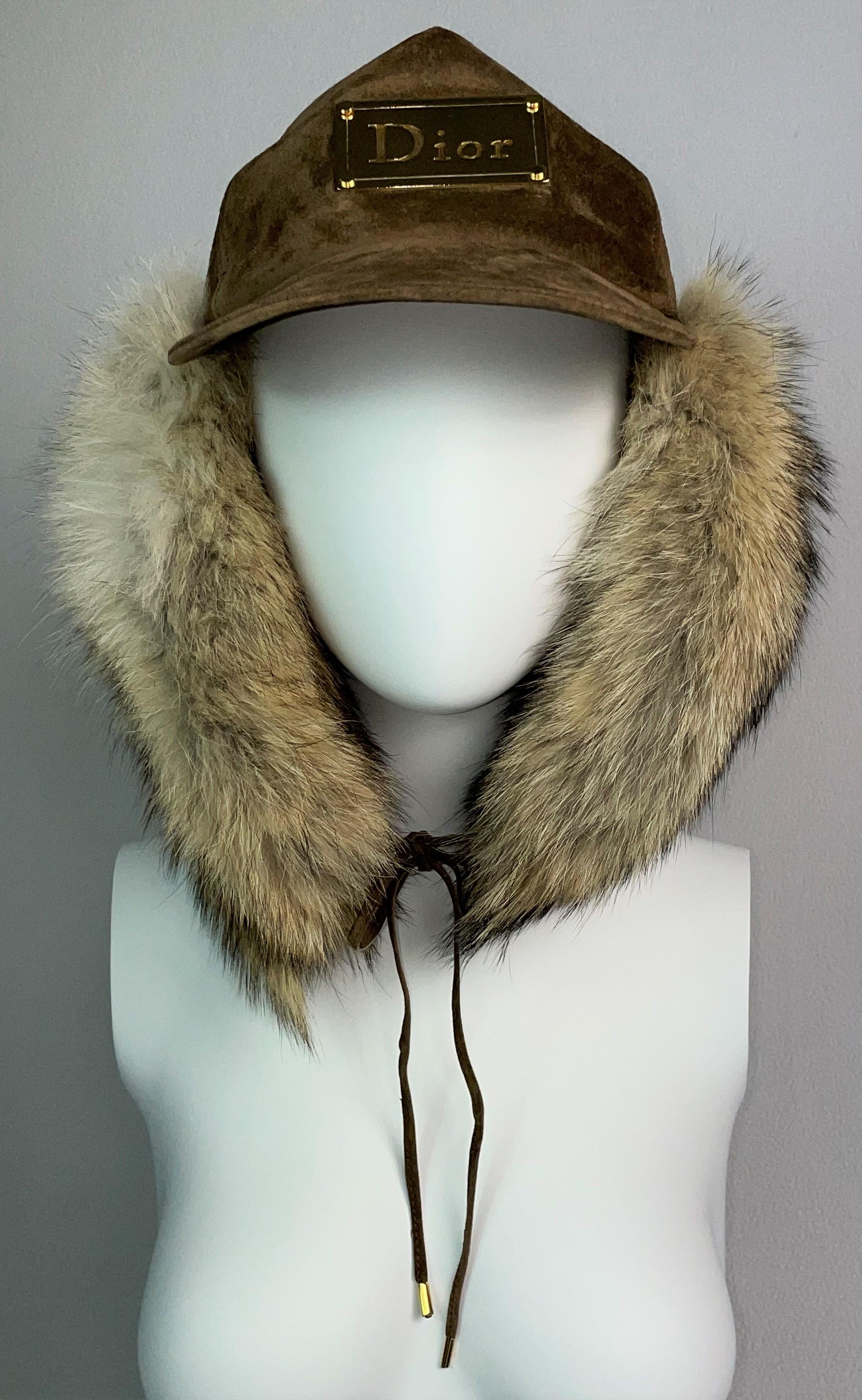 DESIGNER: 2002 Christian Dior by John Galliano
CONDITION: Good- no holes or stains
FABRIC: Leather & coyote fur
COUNTRY: France
SIZE: 57