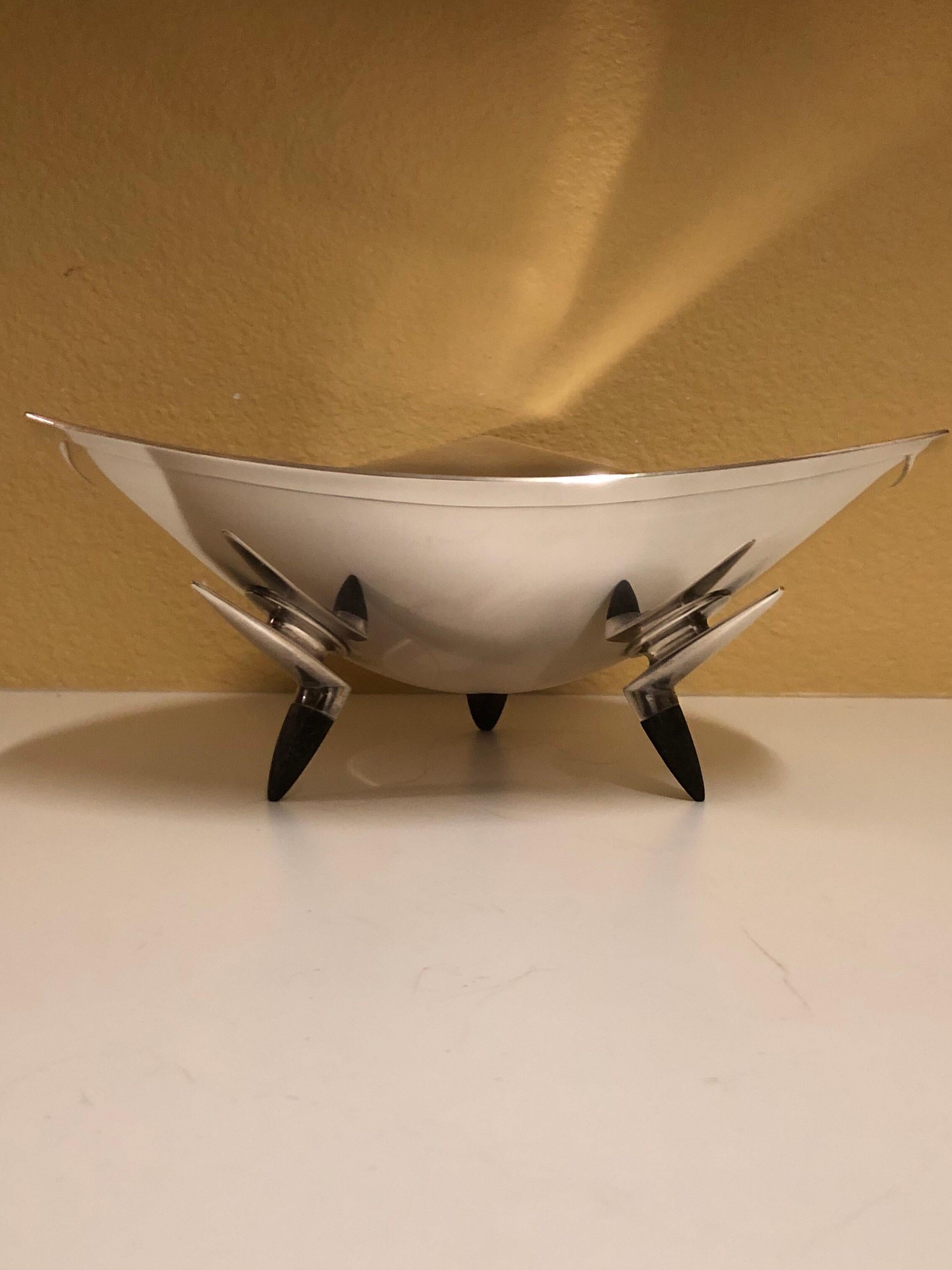 Delta Bowl in Sterling and Ebony by Donald Colflesh for Gorham, circa 1970 In Good Condition For Sale In San Diego, CA