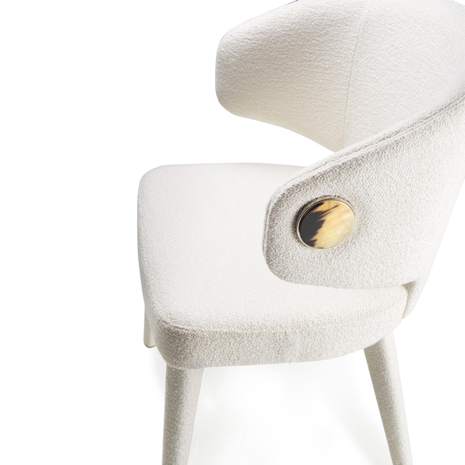 Contemporary Circe Chair in White Bouclé Fabric with Detail in Corno Italiano, Mod. 4433CC For Sale