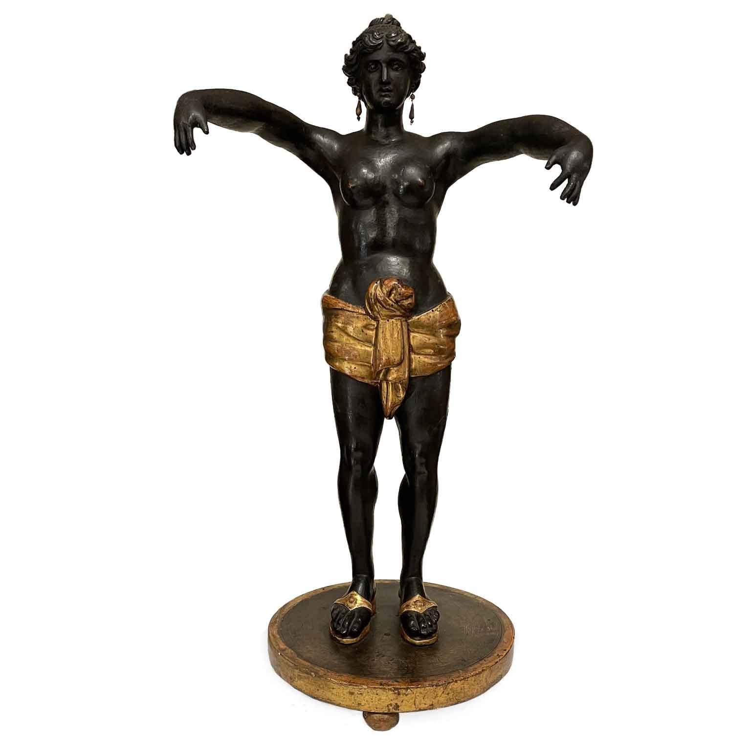 Göttin Circe Italienische Neoklassische Skulptur Frühes 1800er Ebenholz geschnitzt  Goldene im Angebot 6