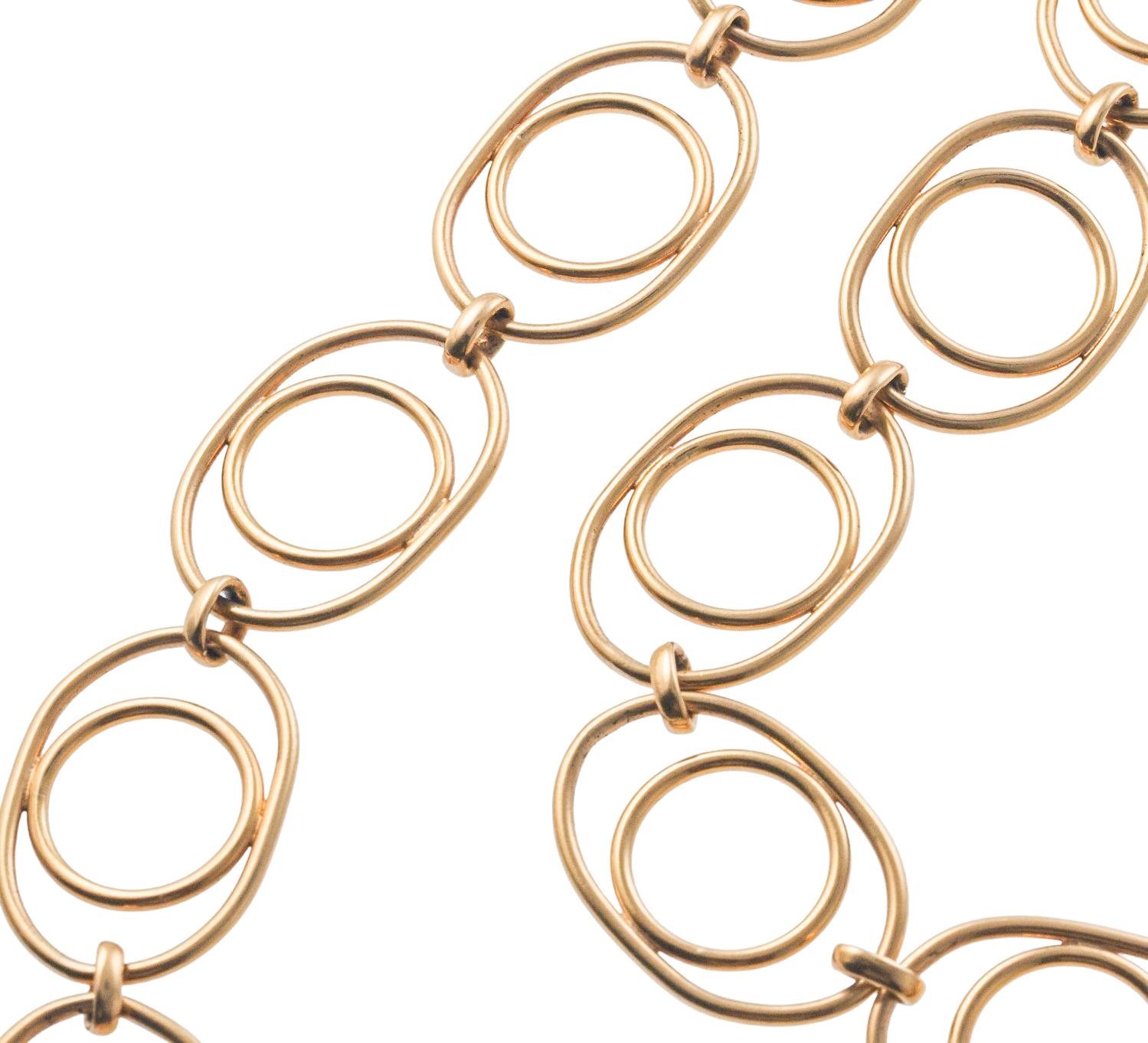 Circle and Oval Gold Link Long Chain Necklace In Excellent Condition In New York, NY