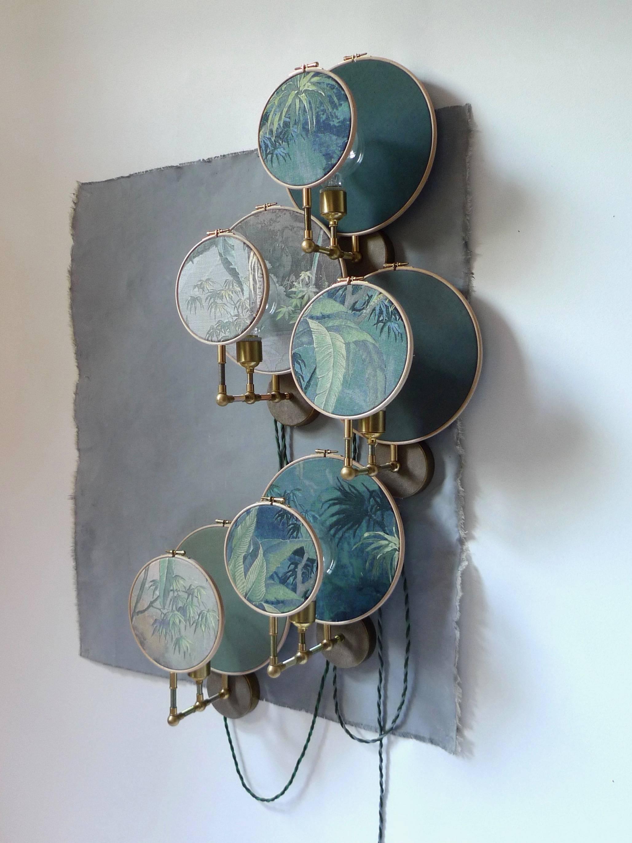 No. 13 Circle Green, Grey Contemporary Art Wall Sconce by Sander Bottinga In New Condition For Sale In Geneve, CH