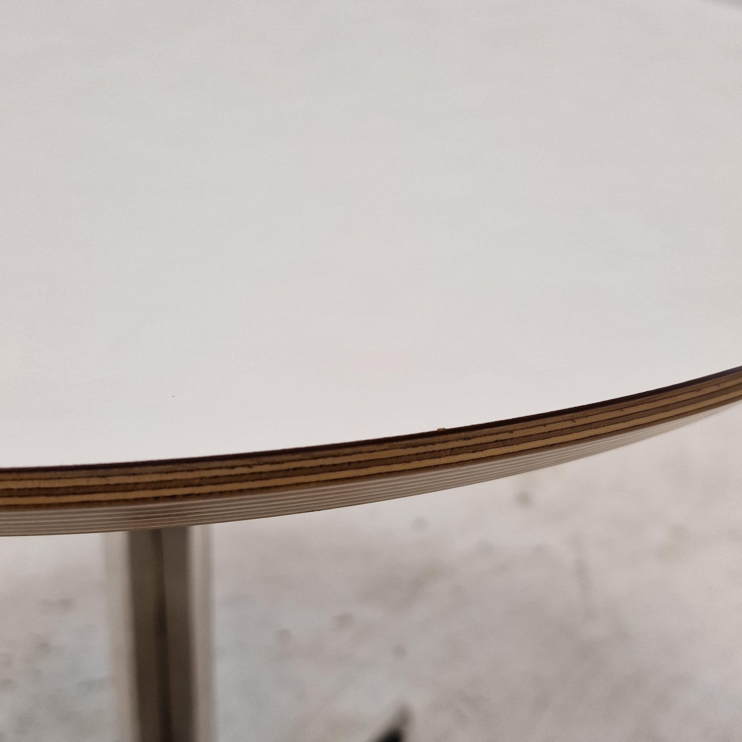 Table basse ou d'appoint Circle de Pierre Paulin pour Artifort en vente 2