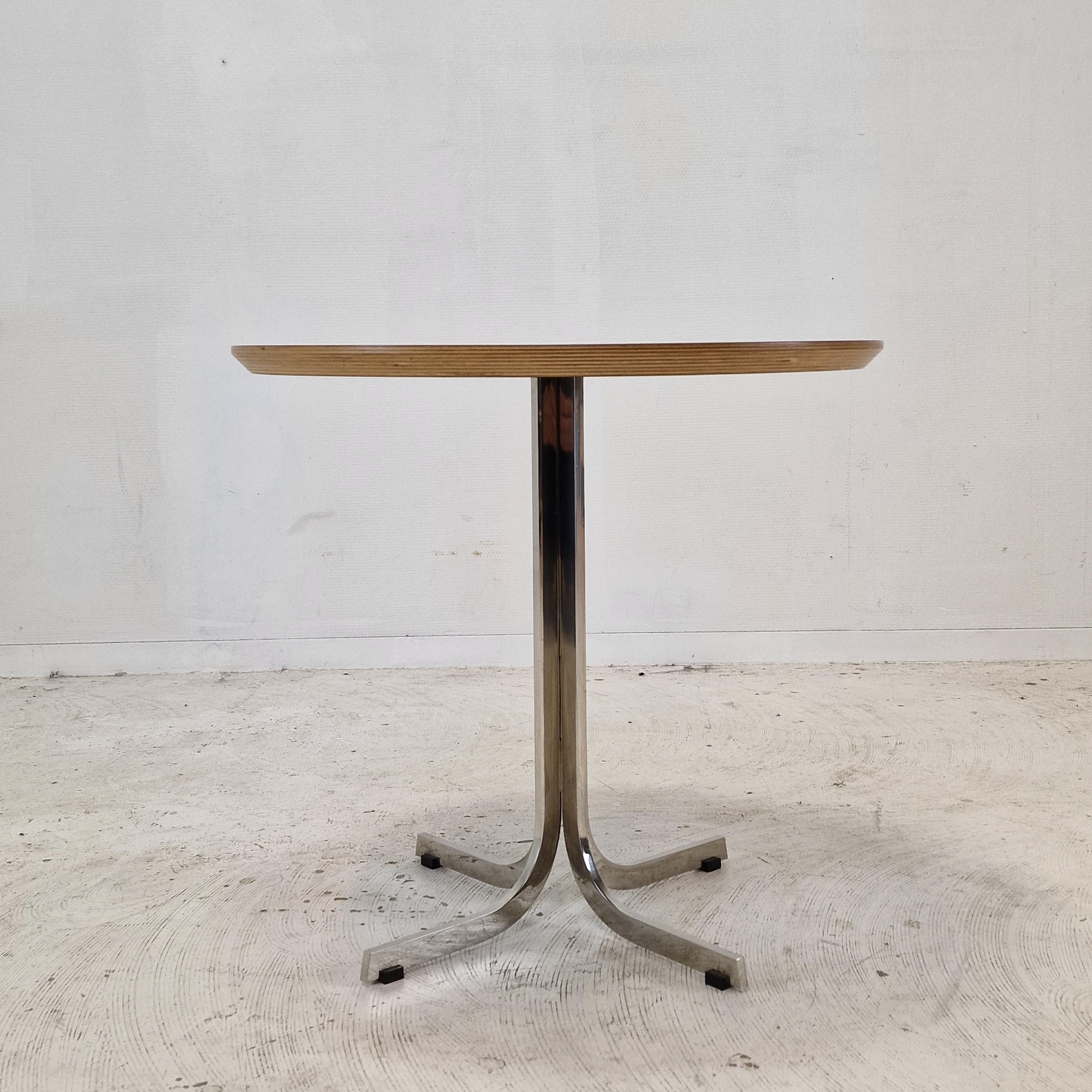 Néerlandais Table basse ou d'appoint Circle de Pierre Paulin pour Artifort en vente