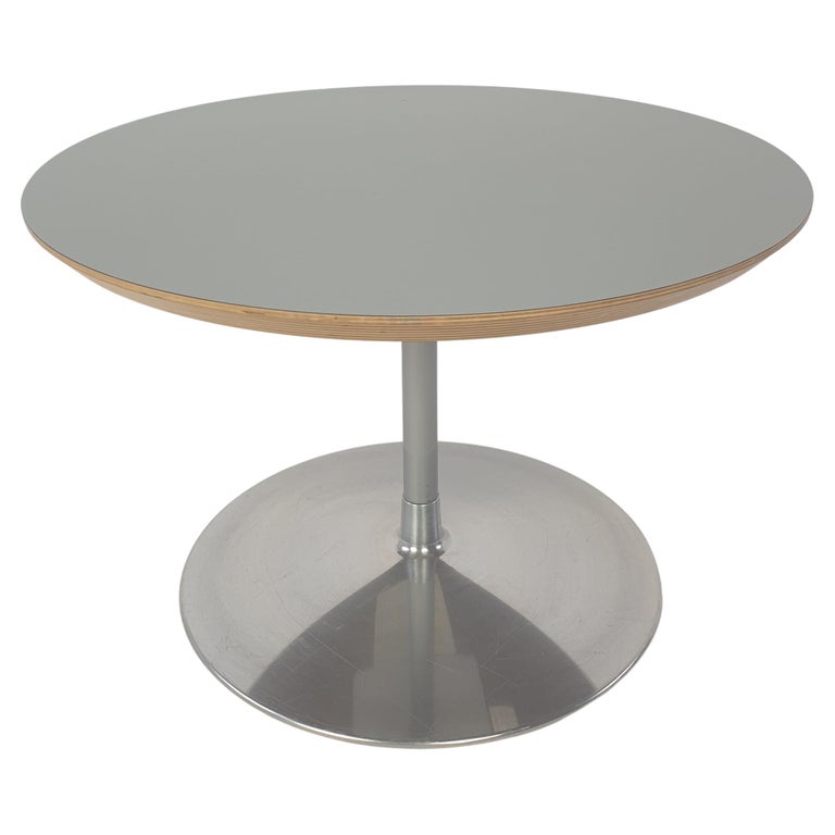 "Circle" Coffee Table by Pierre Paulin for Artifort For Sale at 1stDibs