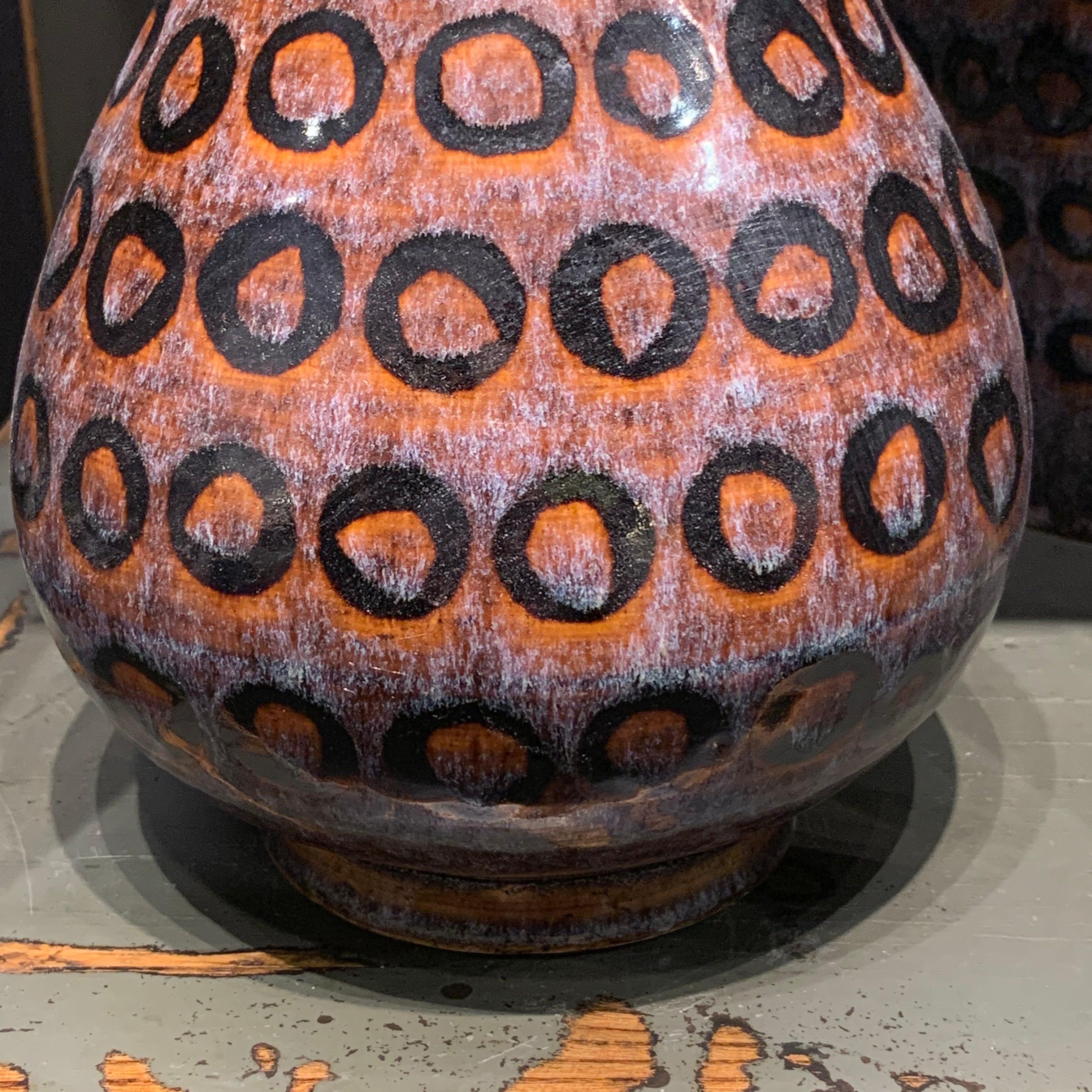 Chinese Circle Design Vase, China, Contemporary