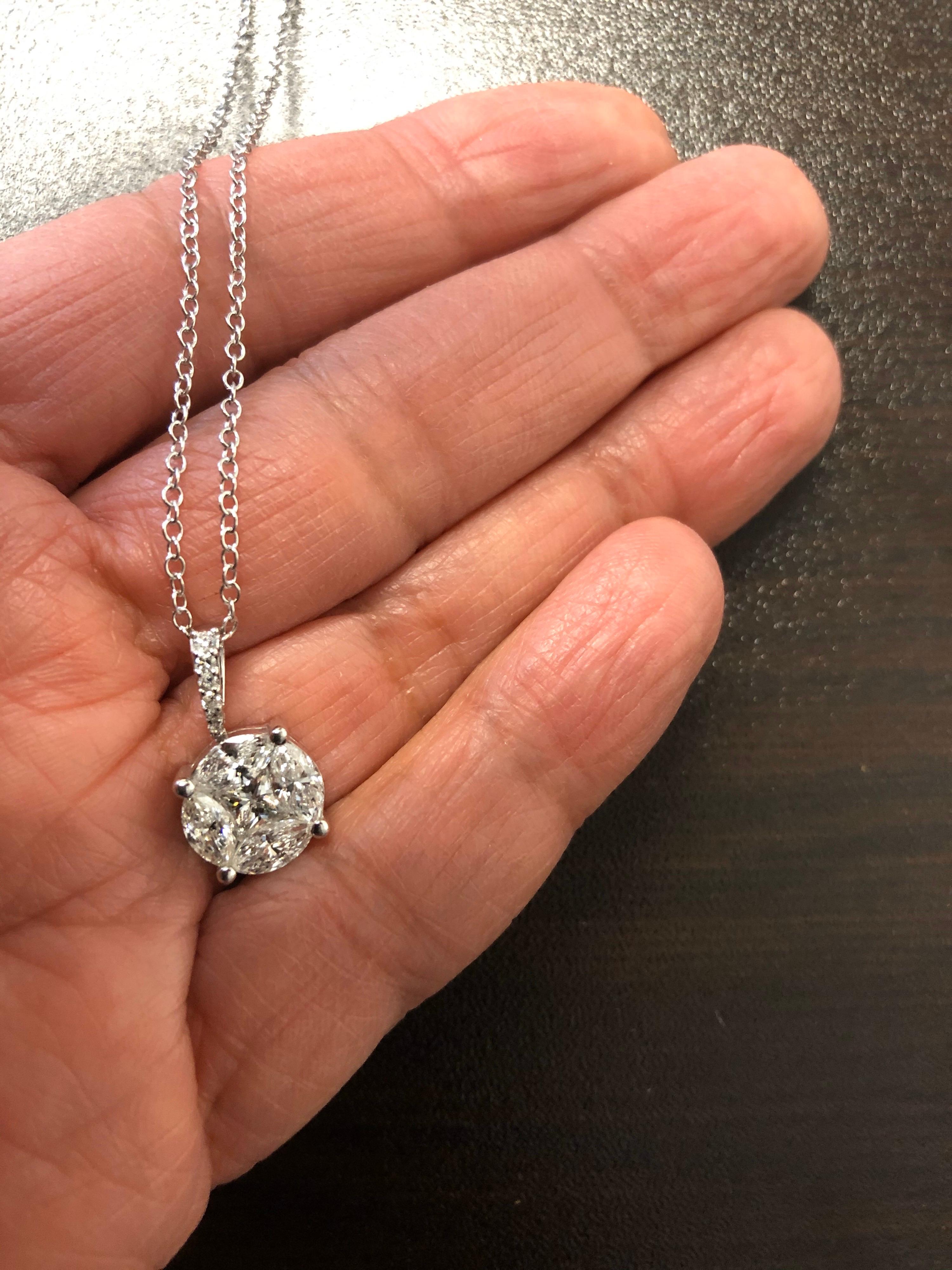Kreis-Diamant-Anhänger 18 Karat im Zustand „Neu“ im Angebot in Great Neck, NY