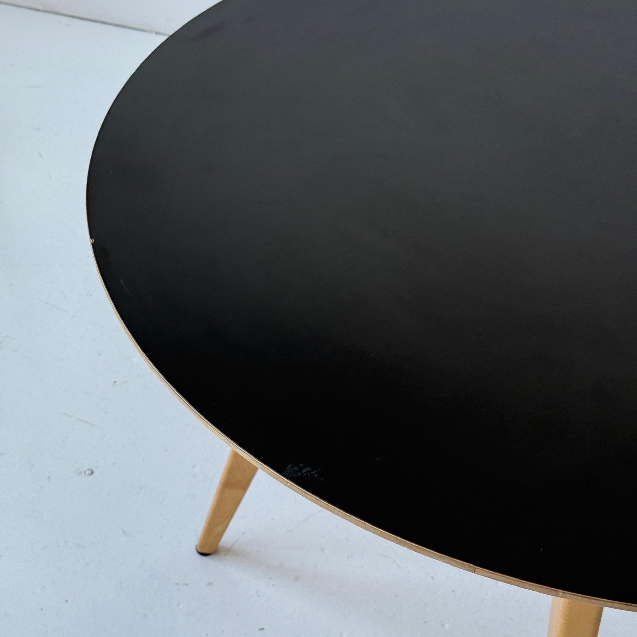 Mesa de comedor Circle de Jens Risom para Knoll Moderno de mediados de siglo en venta