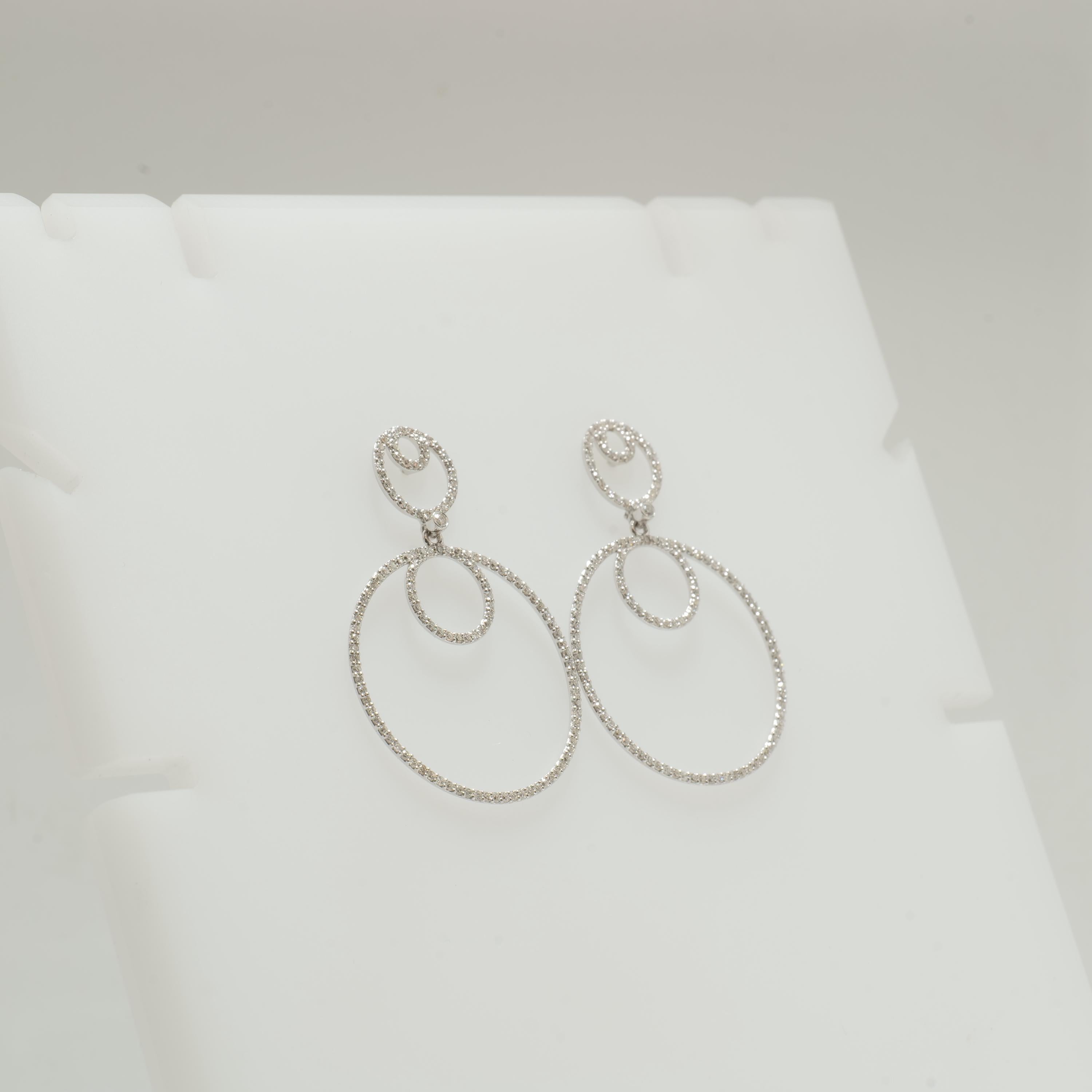 Boucles d'oreilles pendantes en or massif 14k avec diamant en forme de cercle (certifié) Neuf - En vente à New Delhi, DL