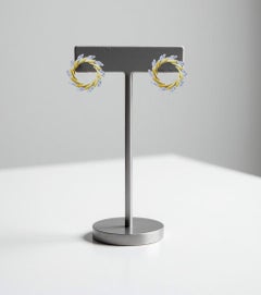 Circle earrings with moissanites