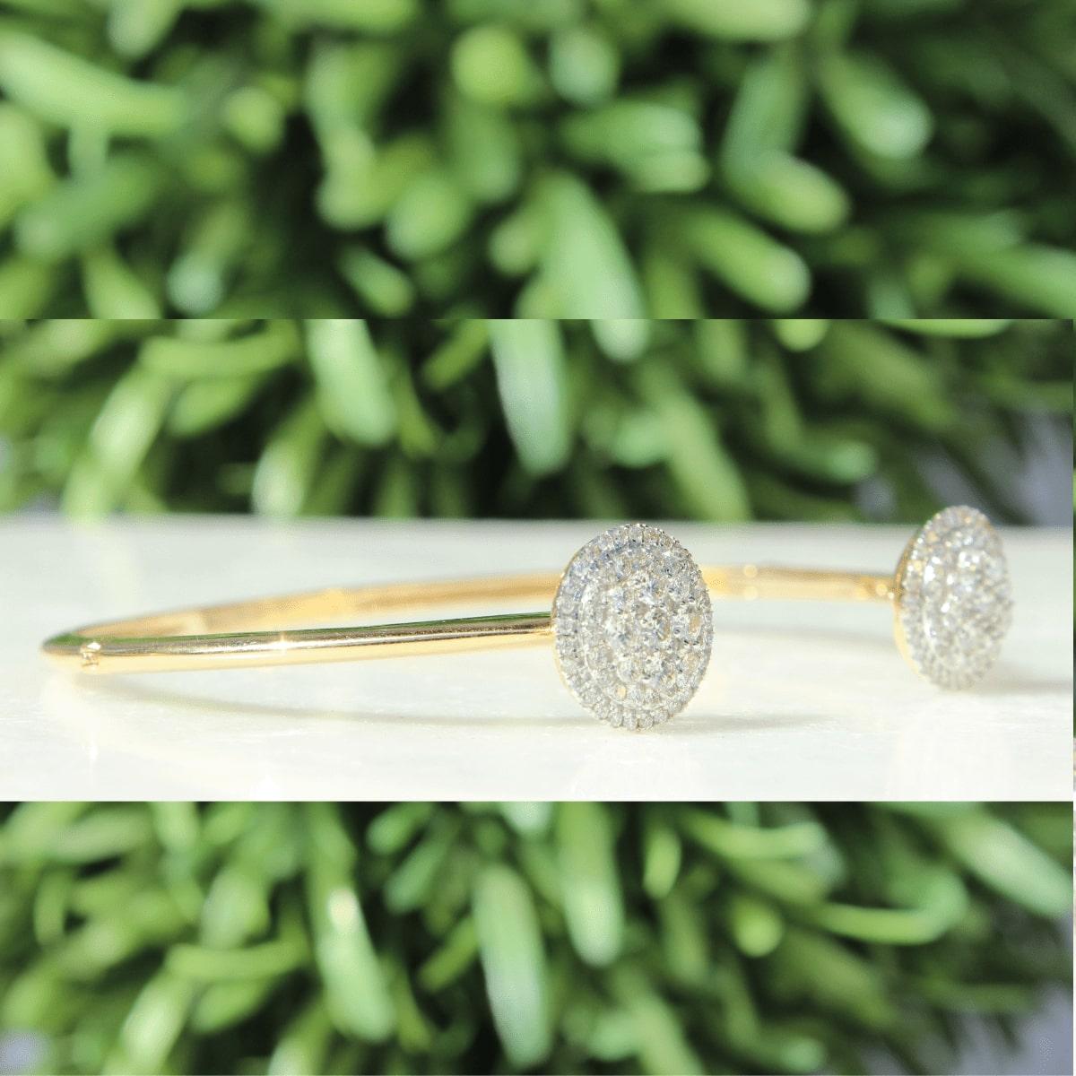Circle Gold Diamond Bracelet in 14K Solid Gold (Certified) For Sale 1
