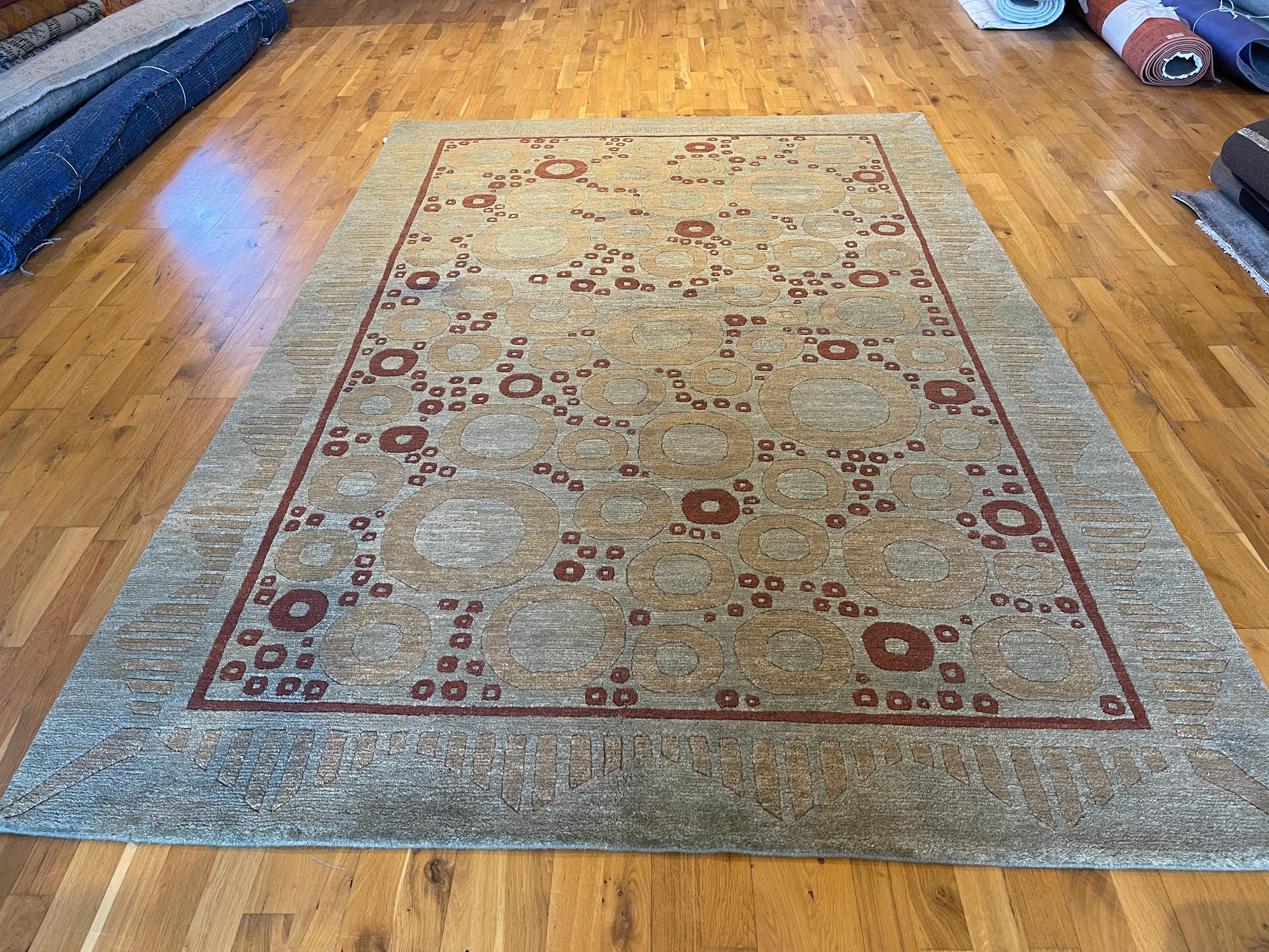 Contemporary Circle Motif Rug For Sale