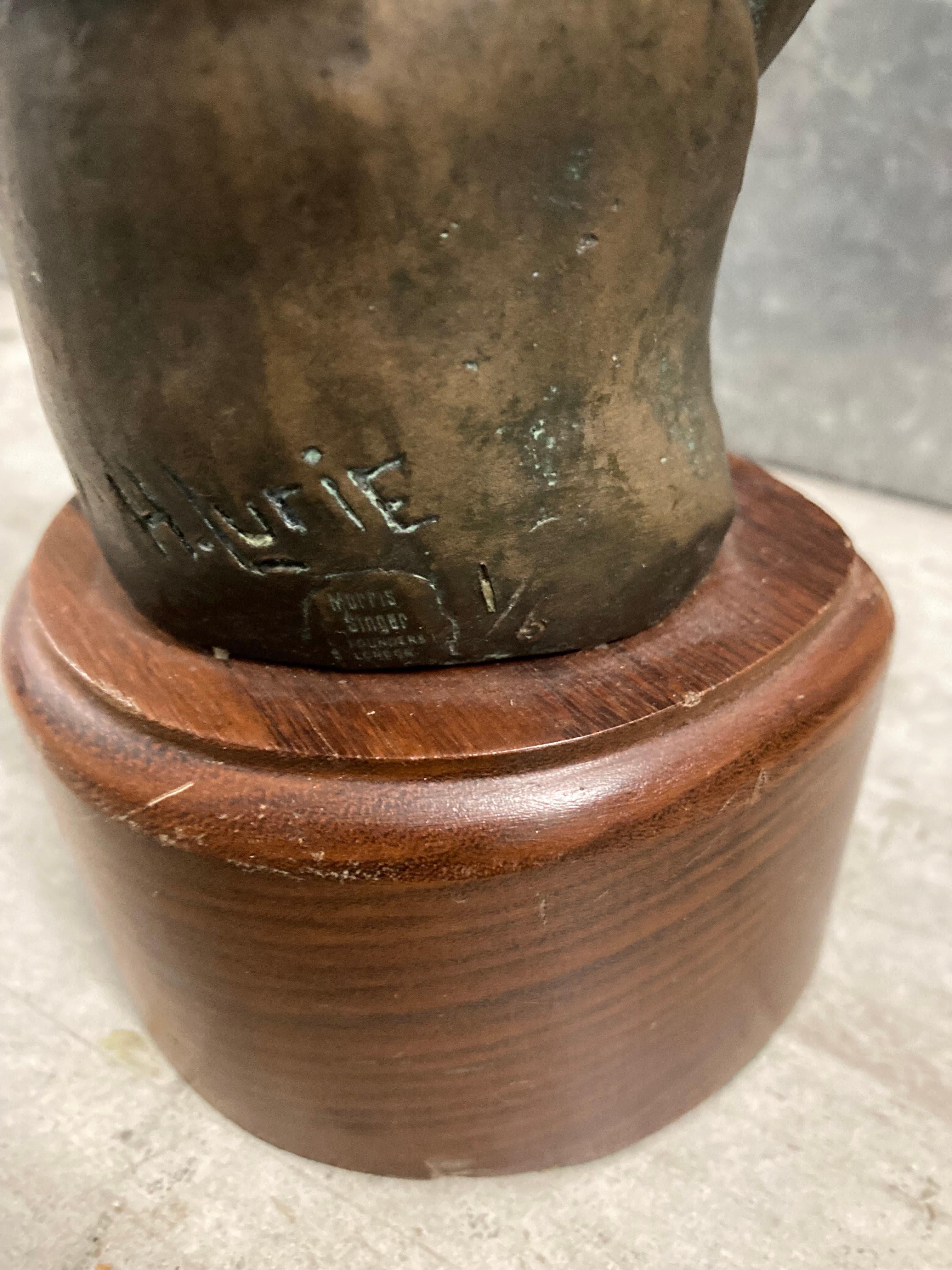 Cerchio di Henry Moore, scultura in bronzo del 1960 circa, firmata H. H. Lurie in vendita 2