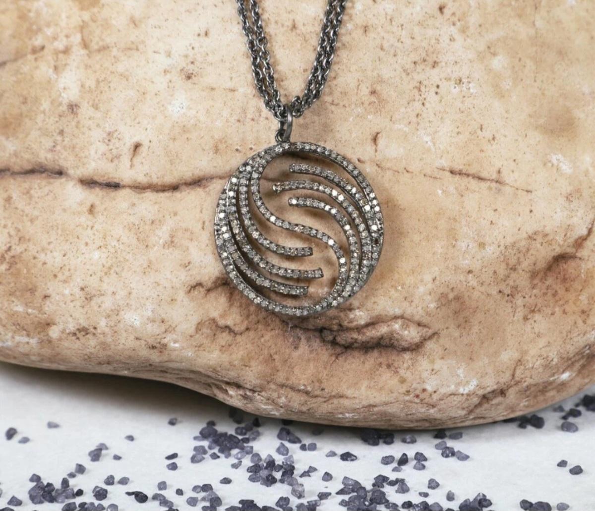 Circle Pendant 925 Sterling Silver Diamond Round Fashion Necklace Women Jewelry. For Sale 1