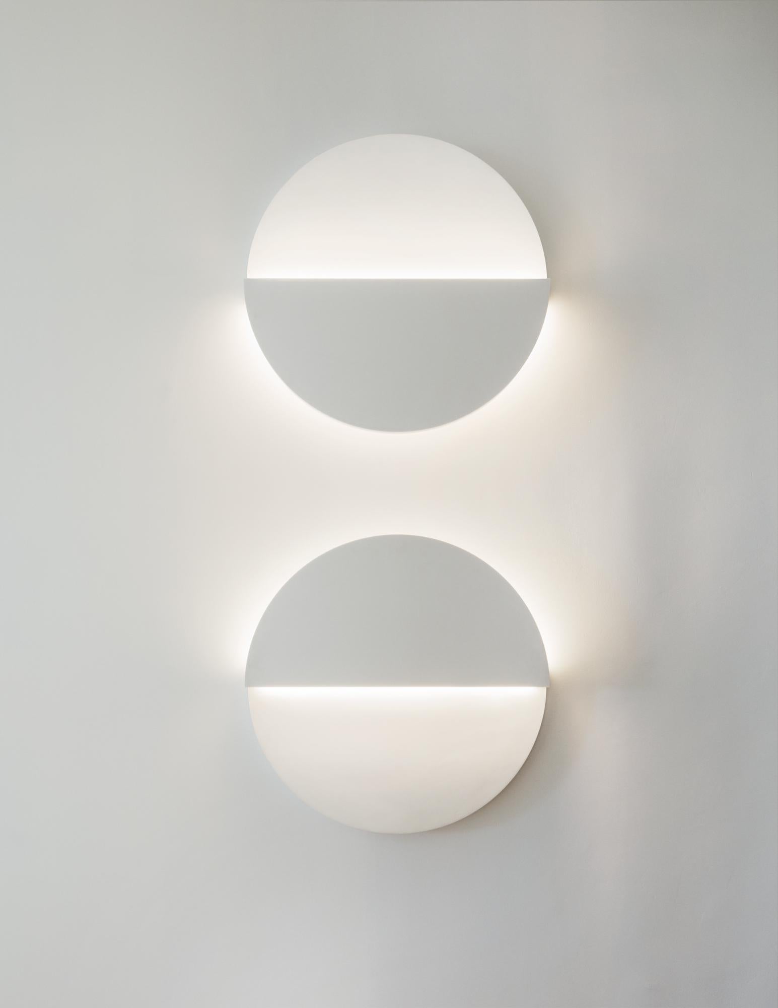 Circle Sconce in White Corian In New Condition In New York, NY