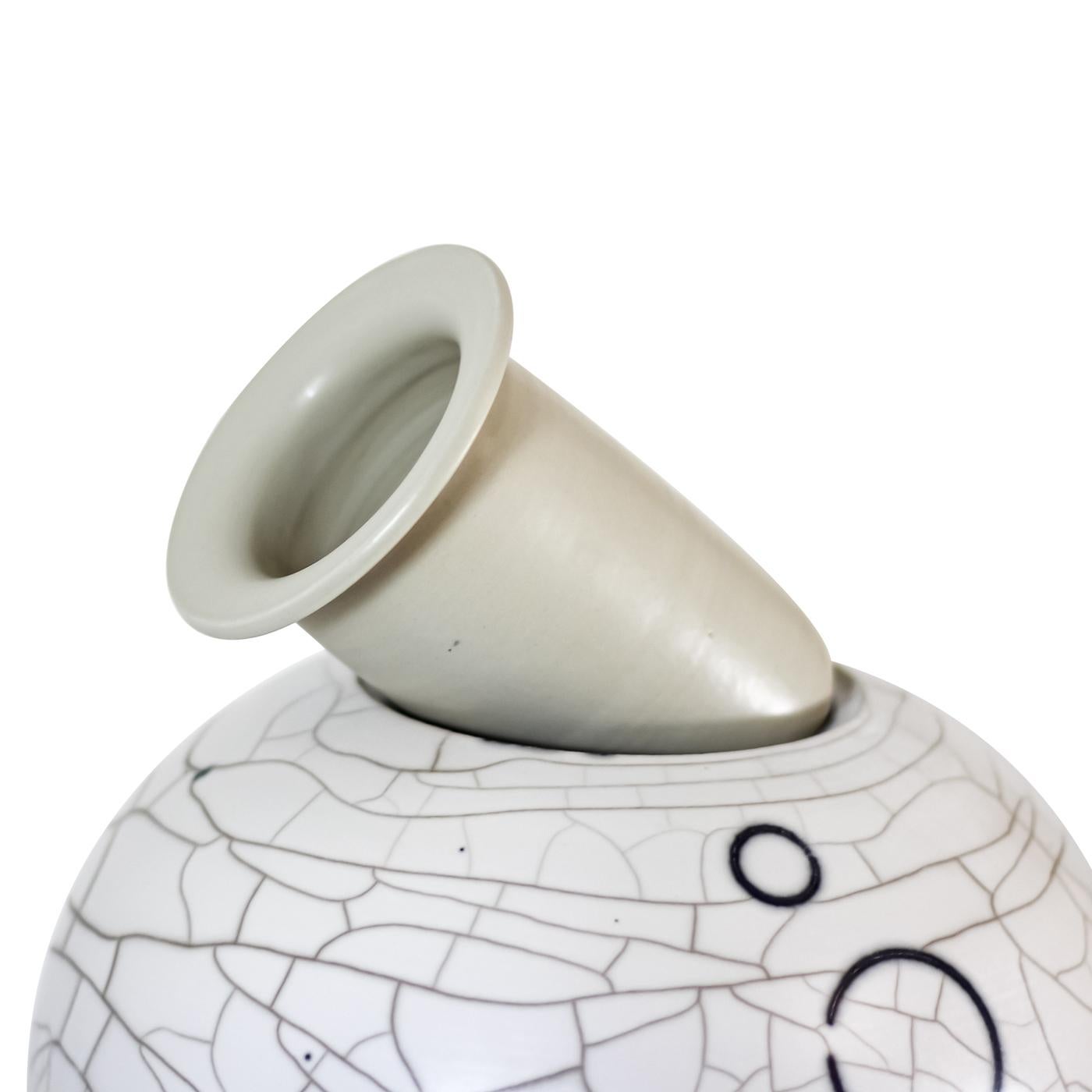 Vase en forme de cercle Neuf - En vente à Milan, IT