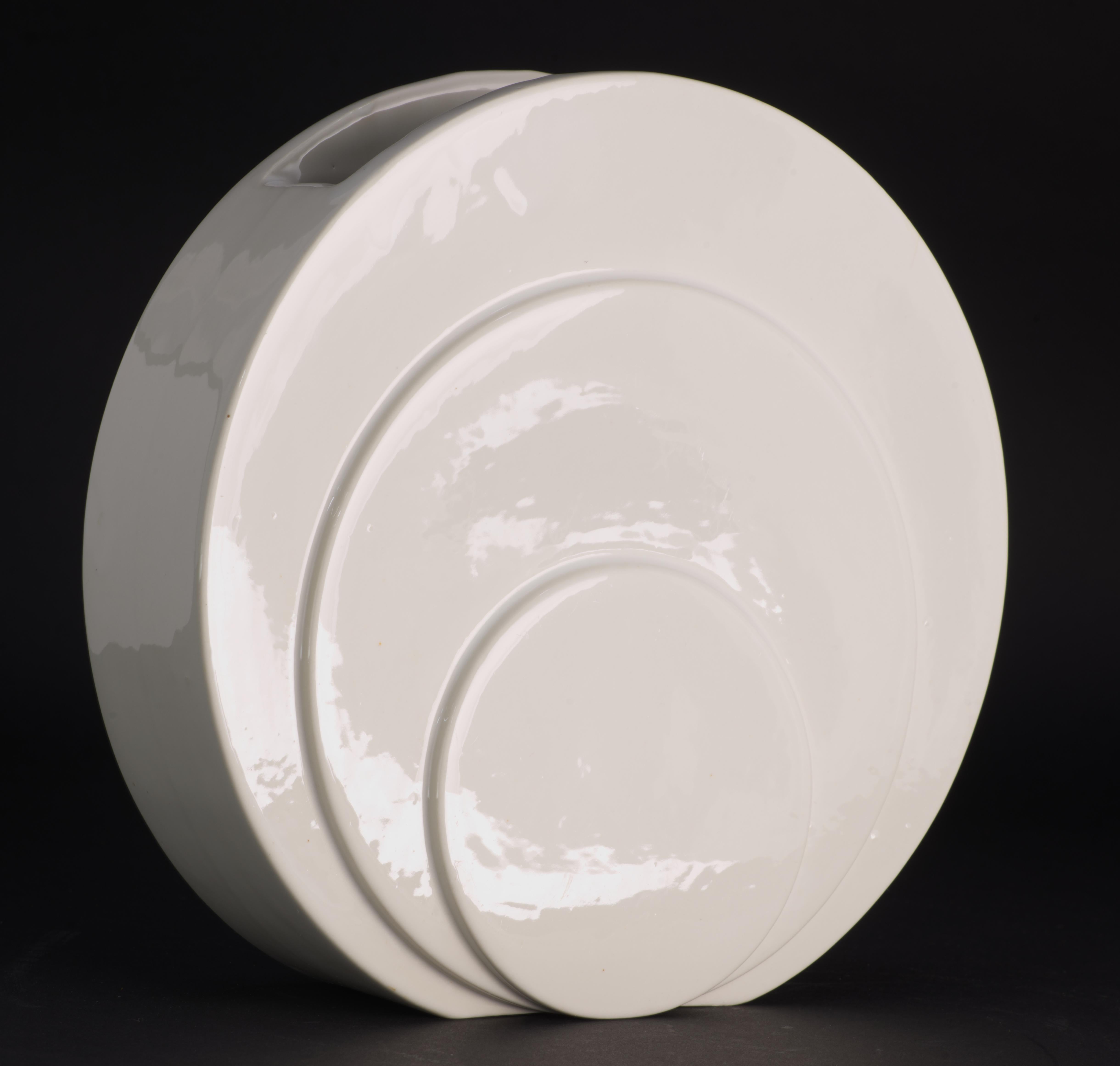 20ième siècle Vase « Circlet » de McStay Jackson pour Trent Art China, blanc, Art déco 1935-1942 en vente