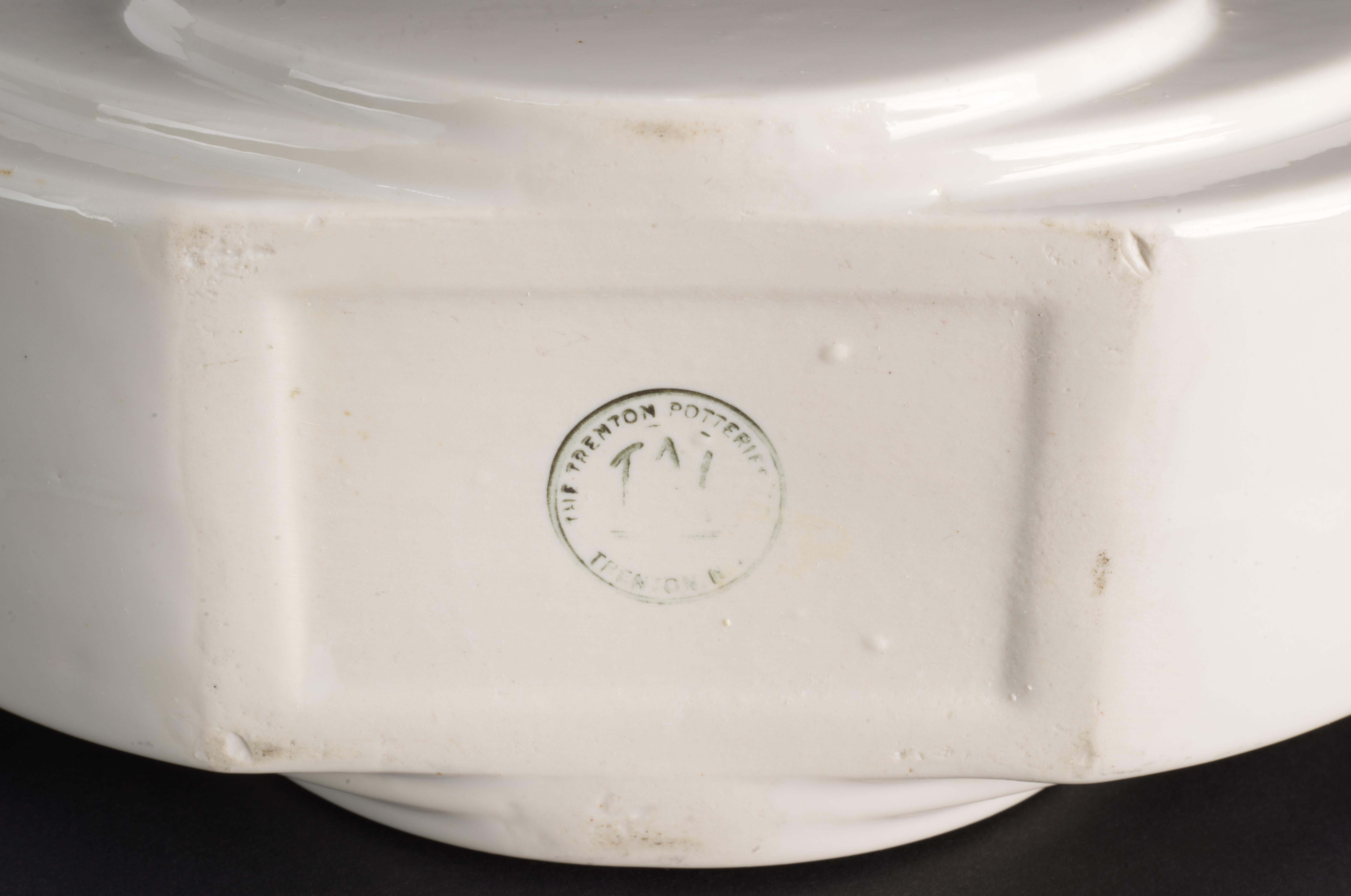 Vase « Circlet » de McStay Jackson pour Trent Art China, blanc, Art déco 1935-1942 en vente 2