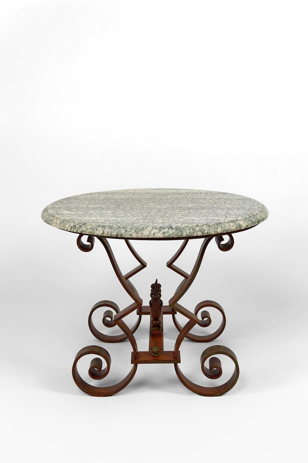 Mid-20th Century Circular Art Deco Pedestal Table in Marble and Wrought Iron, France, circa 1940 For Sale