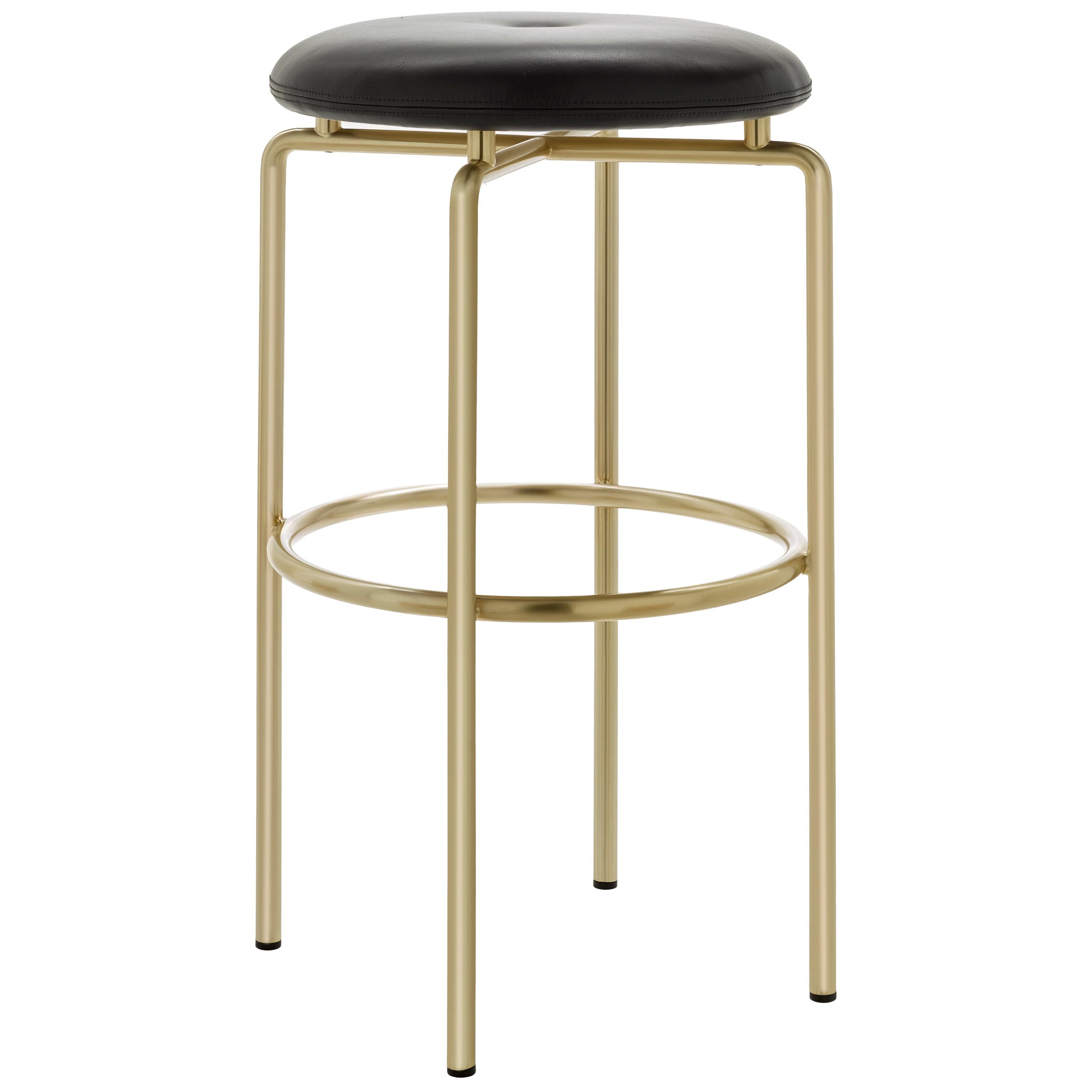 En vente : Black (Elegant 99001 Black) Tabouret de bar circulaire en laiton satiné et cuir conçu par Craig Bassam