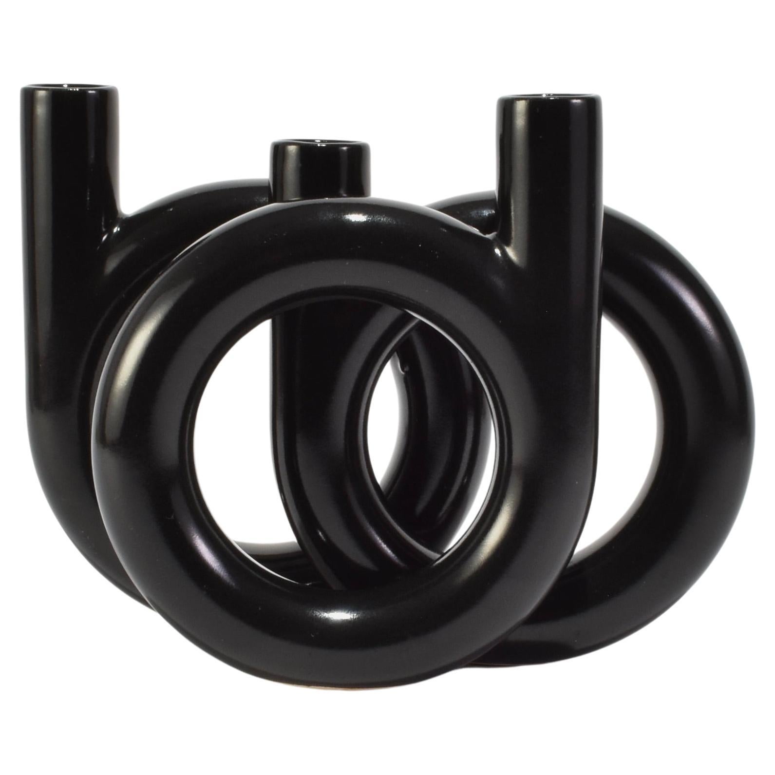 Kreisförmige Vase aus schwarzer Keramik im Angebot