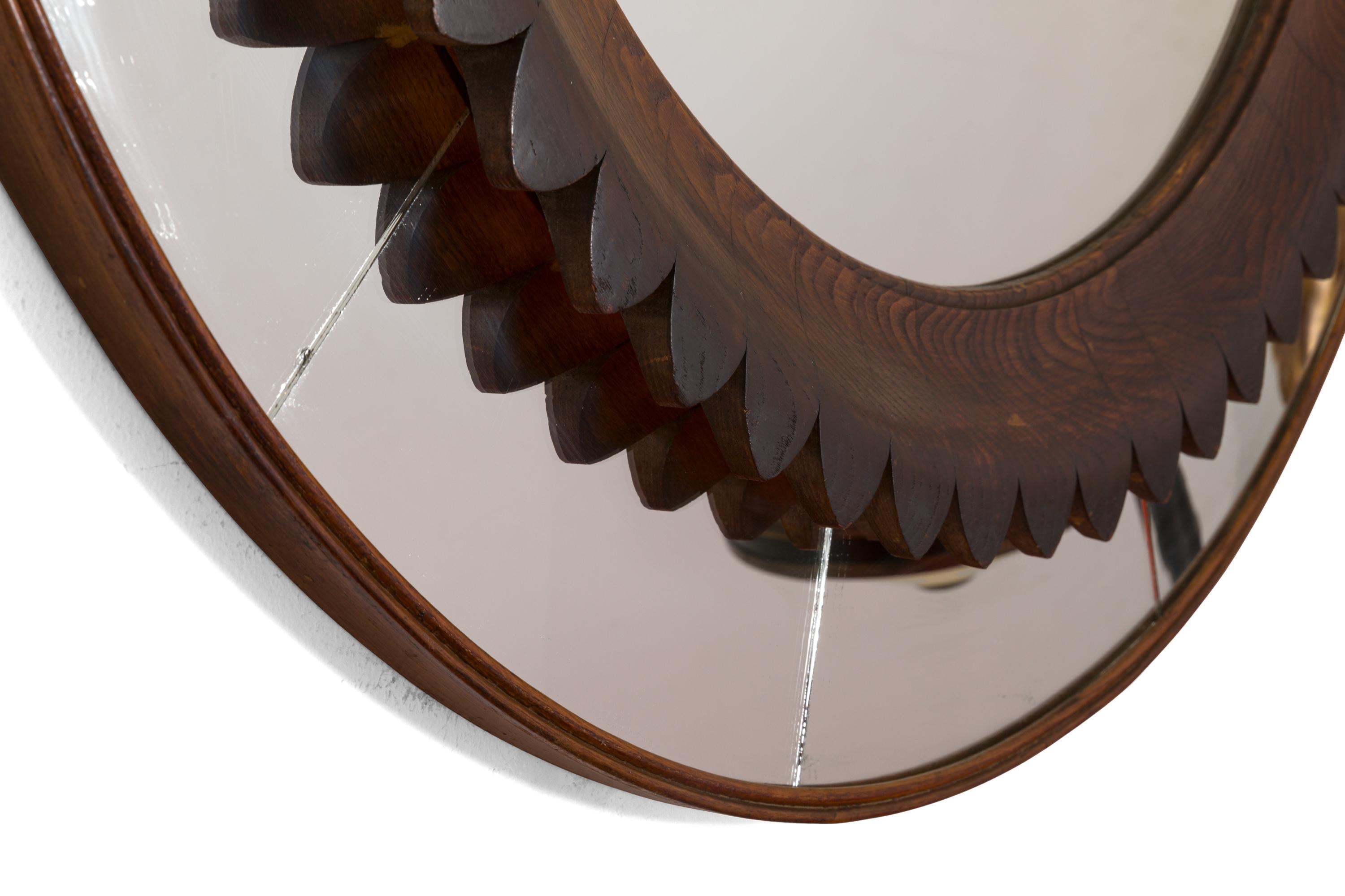 Circular Carved Walnut Wall Mirror by Fratelli Marelli for Framar, Italy 1950s In Good Condition In New York, NY