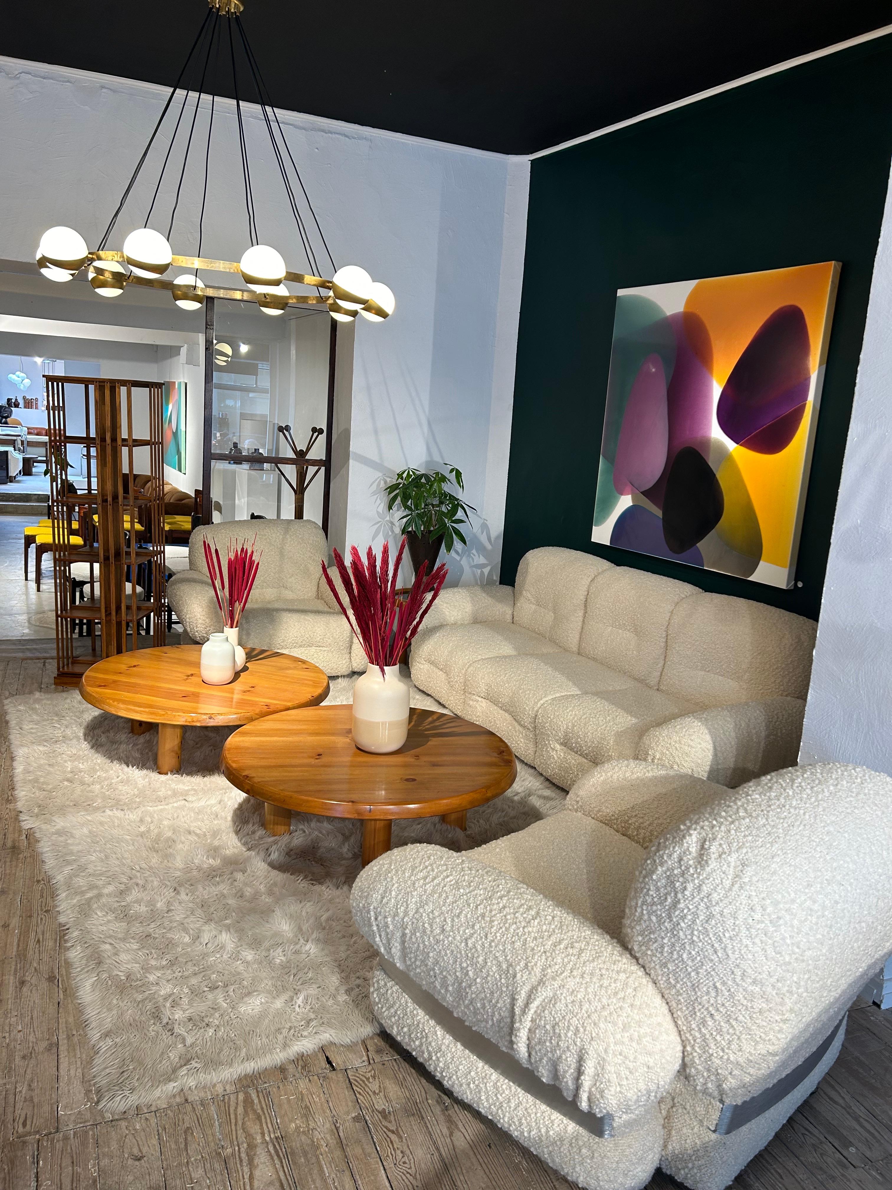 Circular ceiling Lamp with opalin glass offering a wonderful atmosphere.