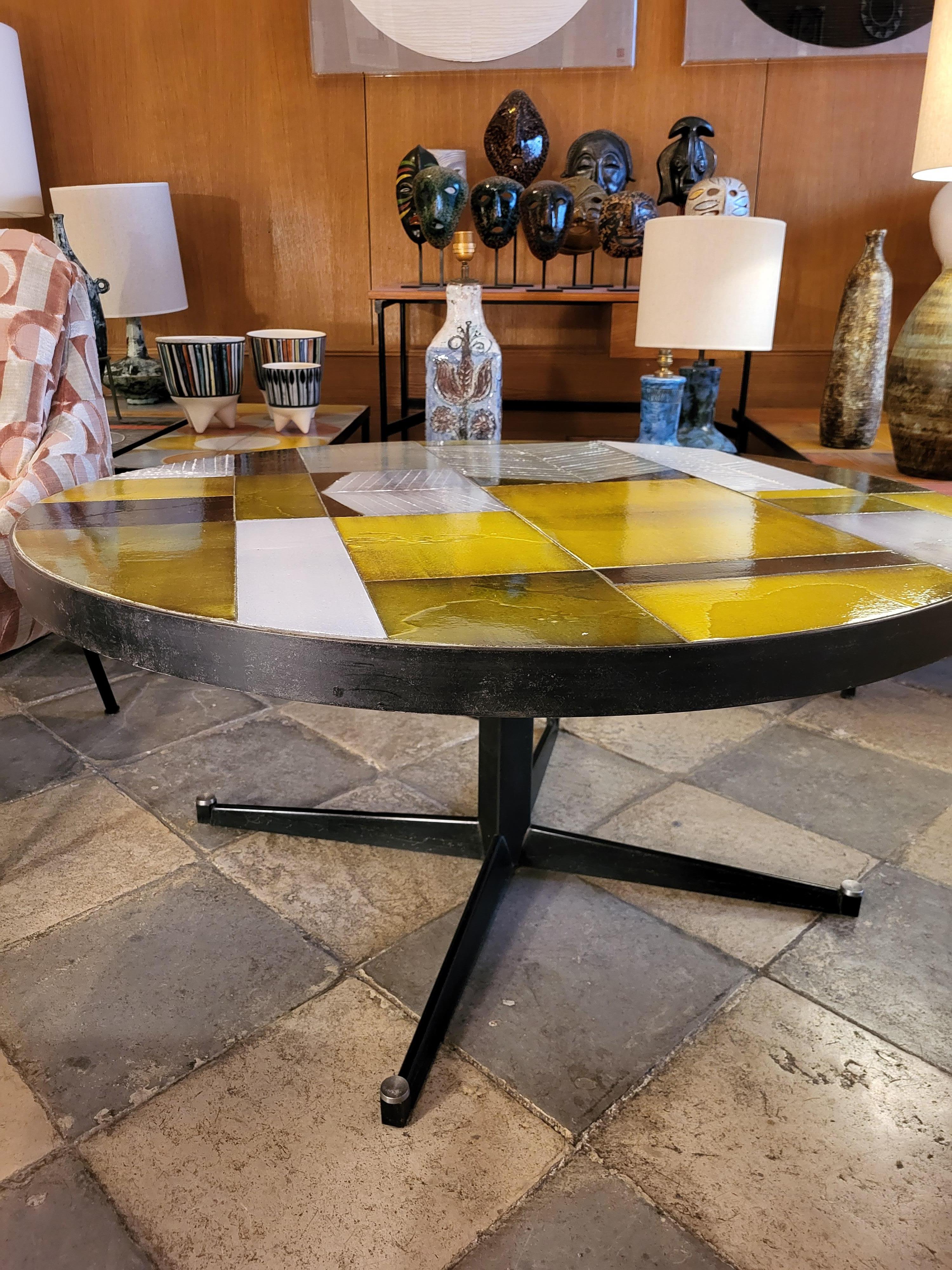 Modern Circular ceramic coffee table by Roger Capron, 1960's For Sale