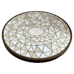 Table basse circulaire de Roger Capron, années 1960