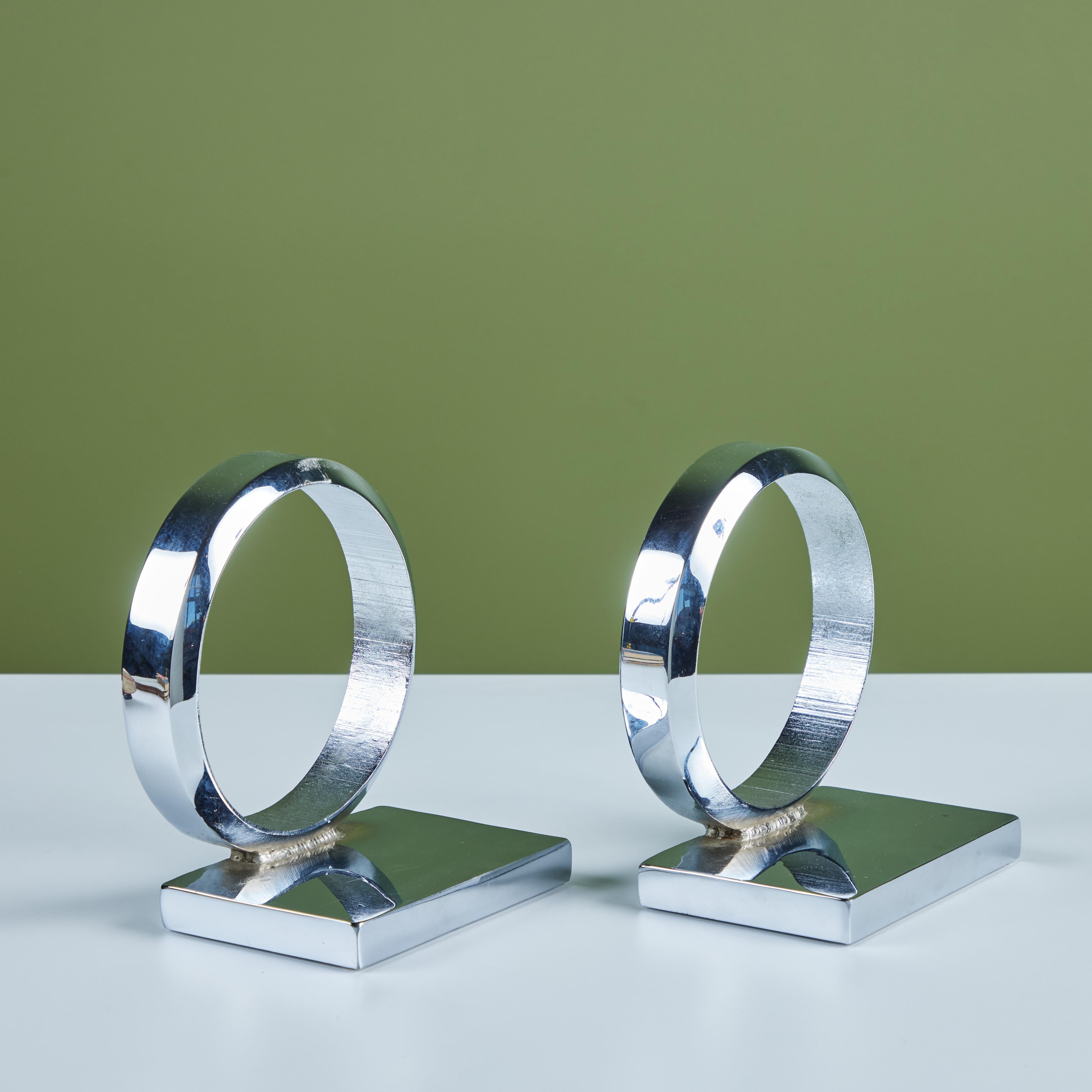 Circular Chrome Bookends in the Style of Curtis Jeré For Sale 4