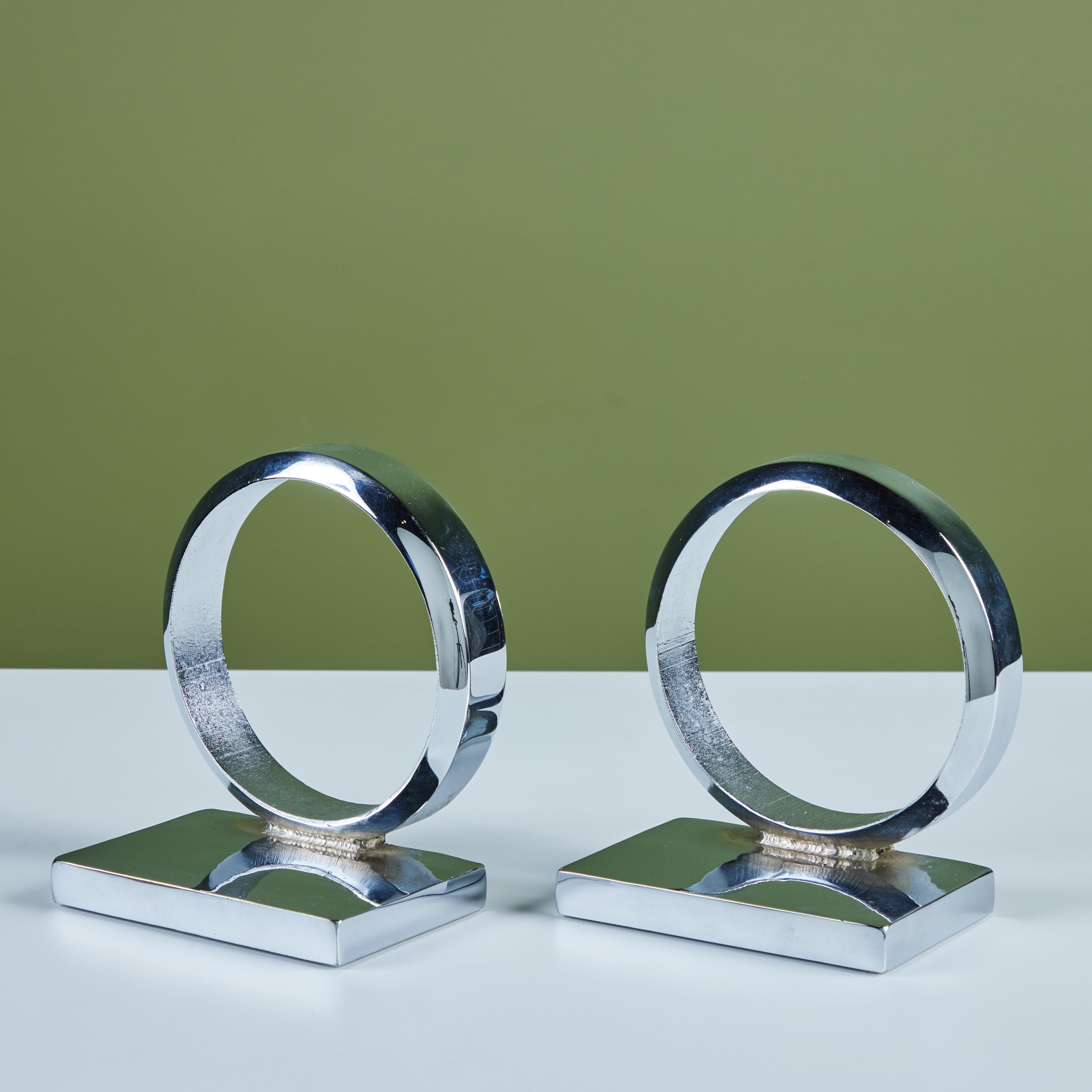 Circular Chrome Bookends in the Style of Curtis Jeré For Sale 1