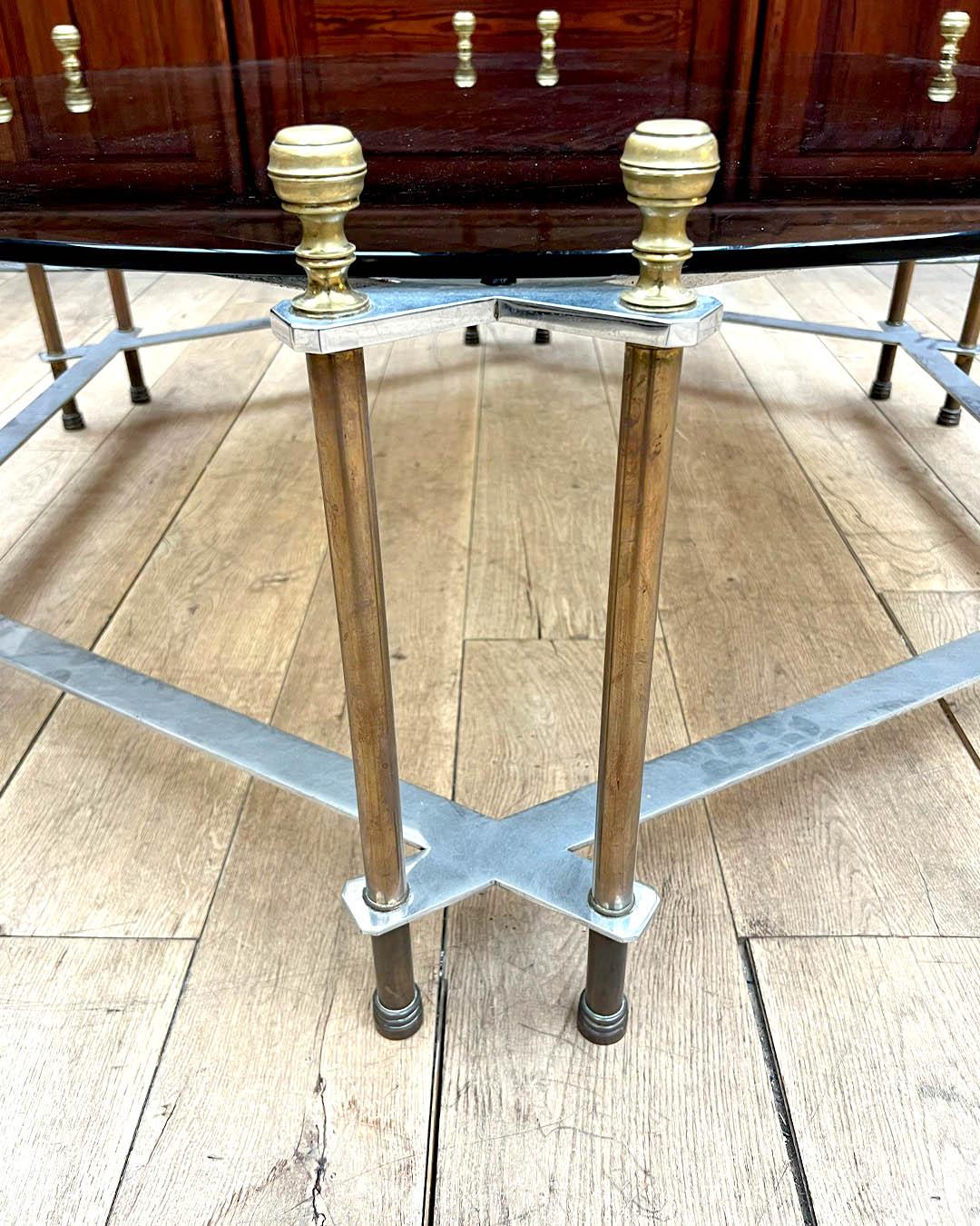 Circular Coffee Table in Smoked Glass and Gilt Bronze, 1970s In Good Condition For Sale In TOURCOING, FR