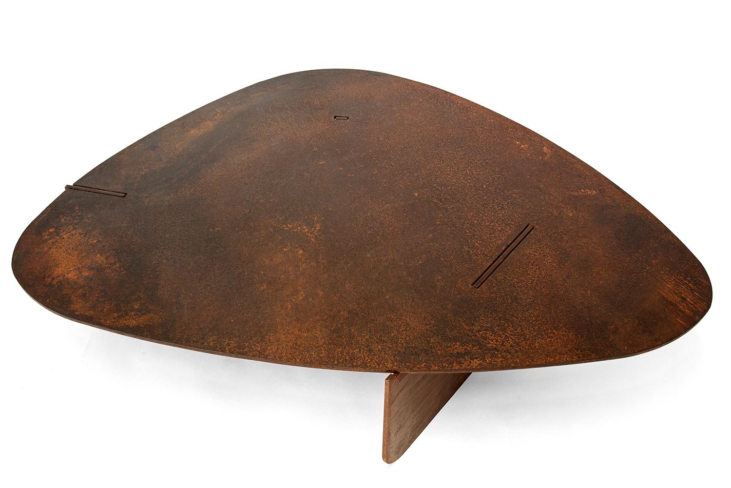Circular Coffee Table Unique Organic Rust Modern/Contemporary Corten Steel  In New Condition For Sale In Bronx, NY