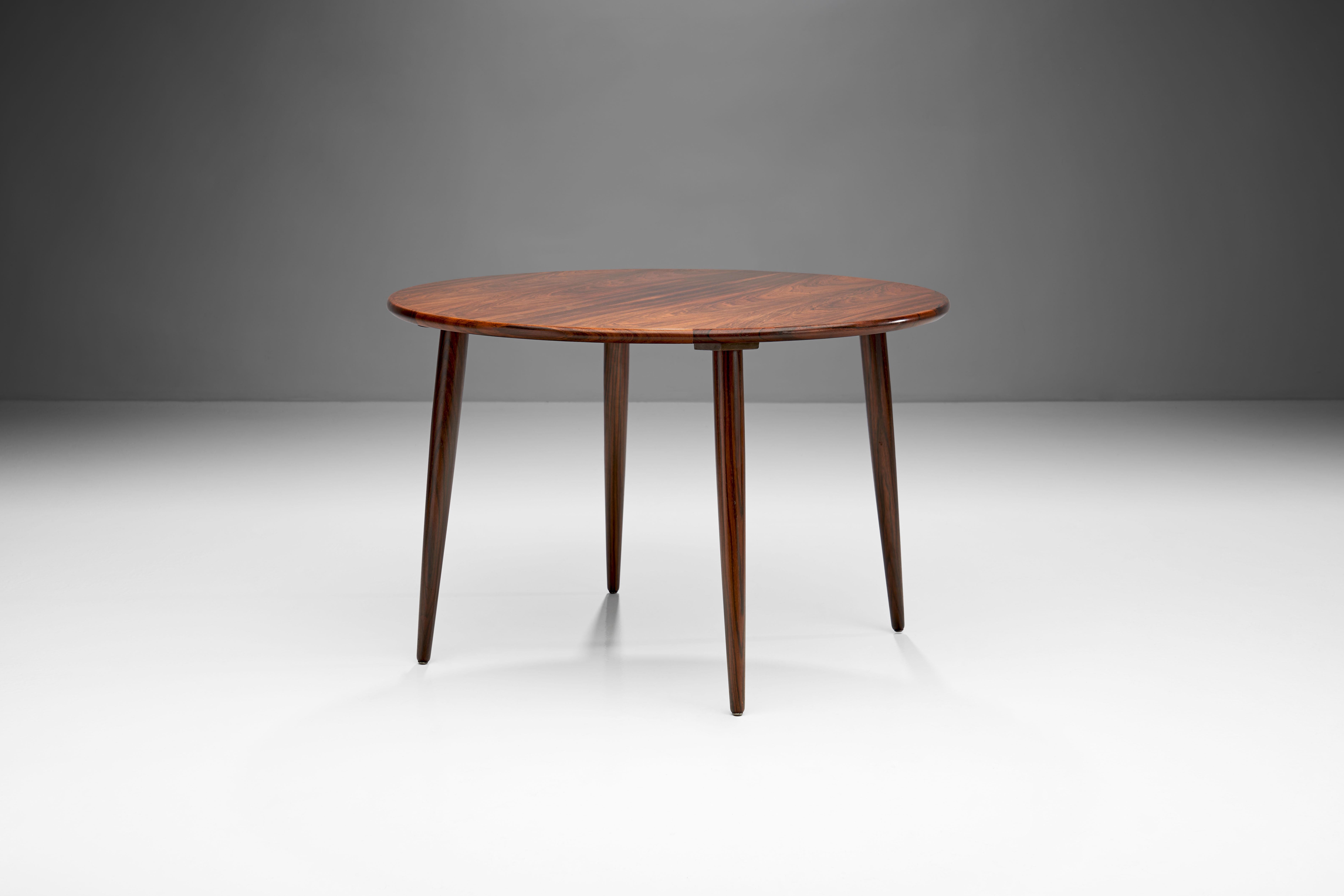 Many associate Danish furniture design with the country’s golden age, the mid-twentieth century. This simple, yet beautifully designed and executed coffee table shows why this is. This mid-century modern design table combines aesthetics with modern