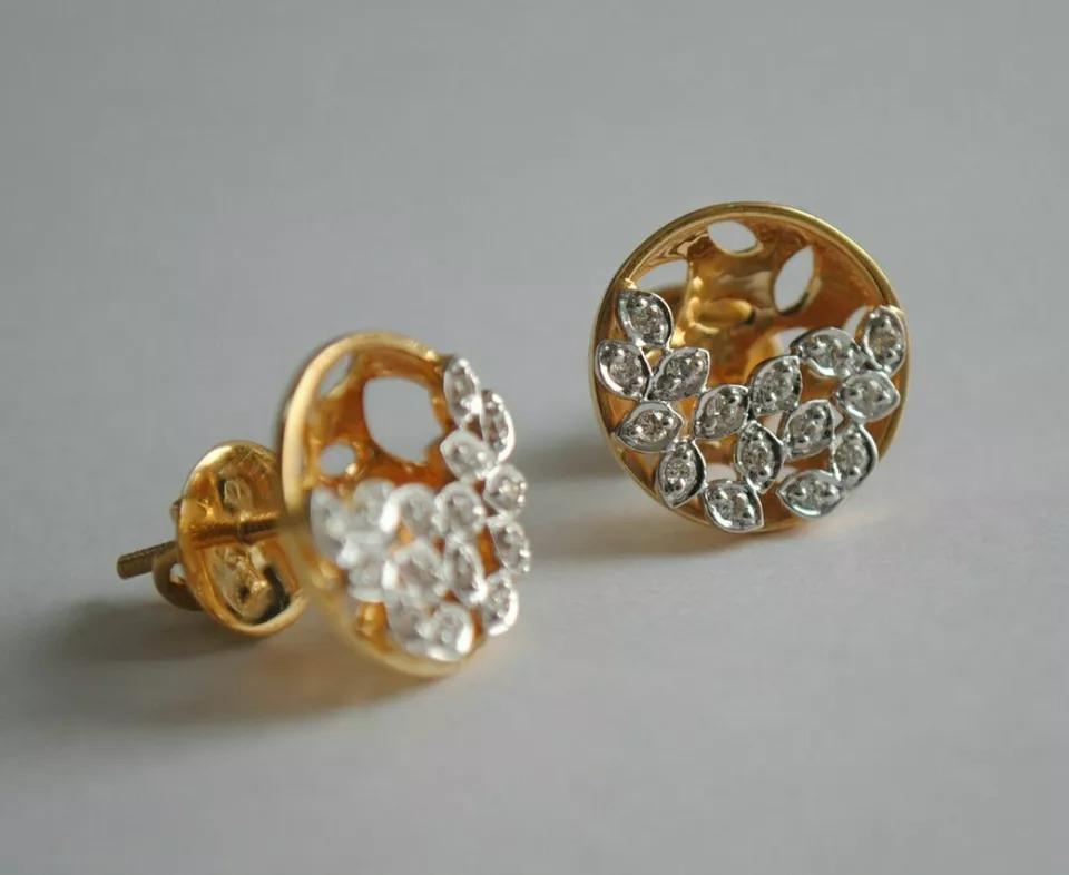 Taille ronde Boucle d'oreille diamant circulaire concave en or 14k 3D Moon en vente