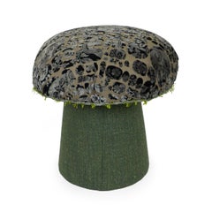 Pouf circolare in velluto Greene & Greene Mushroom