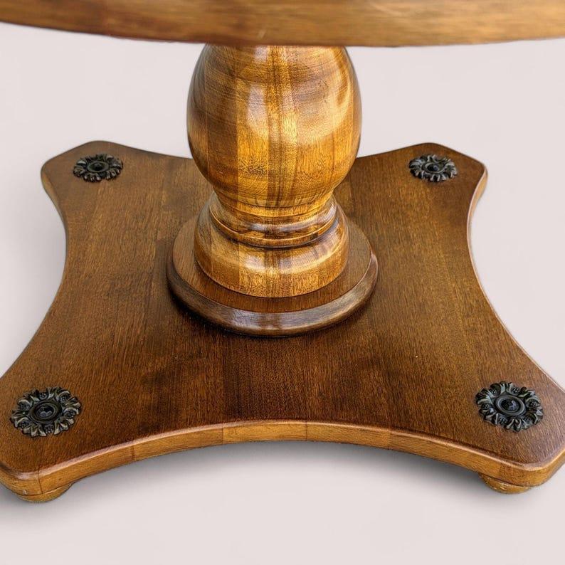 Circular End Table, Side Table, Solid Maple Wood, Mid Century, MCM, Maximalist. In Good Condition For Sale In Rancho Cucamonga, CA