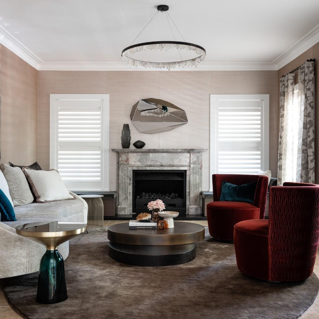 Downward Circular Ring Natural Quartz Crystal Pendant Light by Christopher Boots in vendita 3